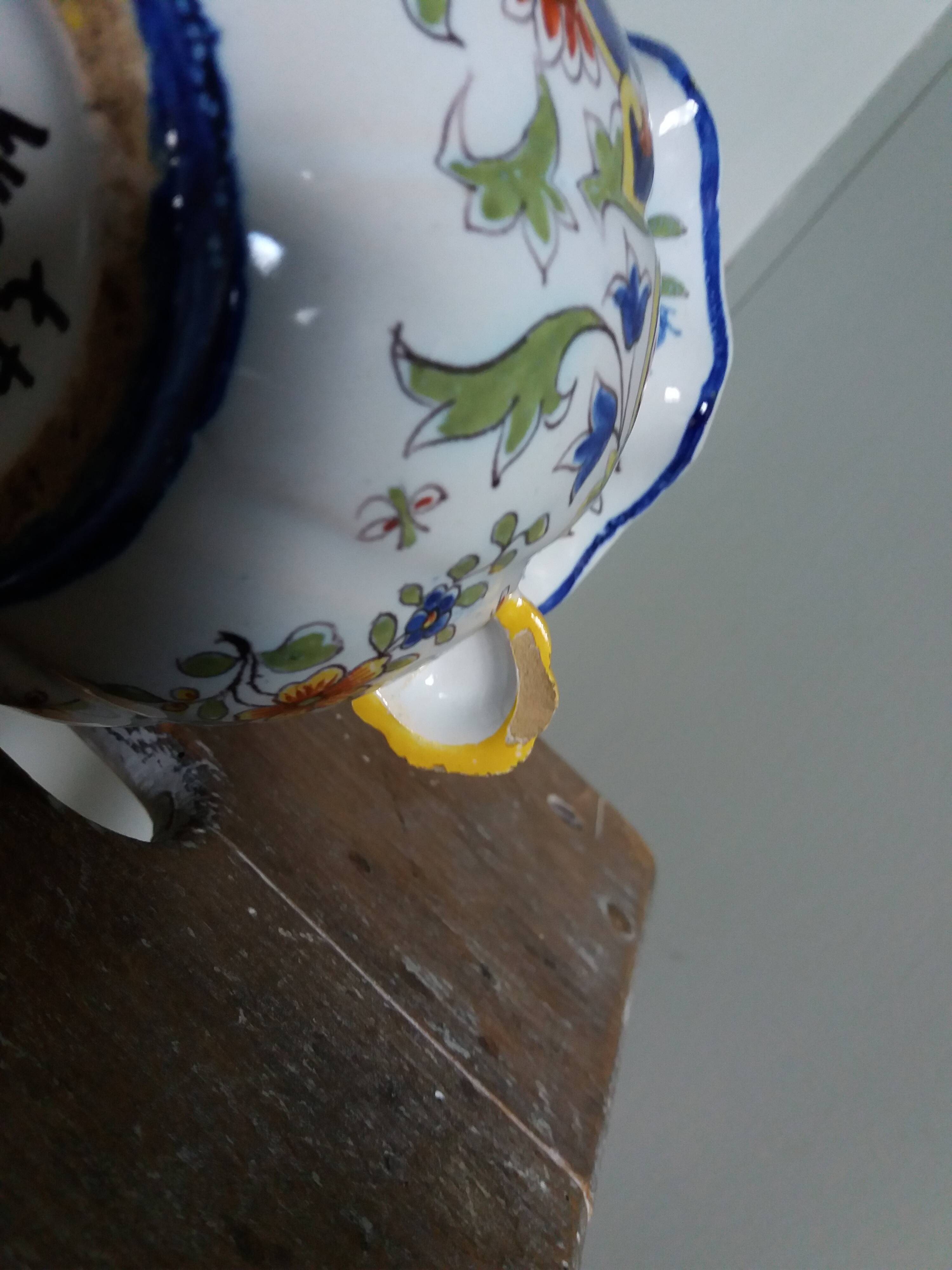 Pot vase Desvres Fourmaintraux Courquin 19th