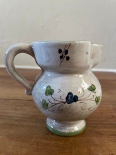 Milk pot