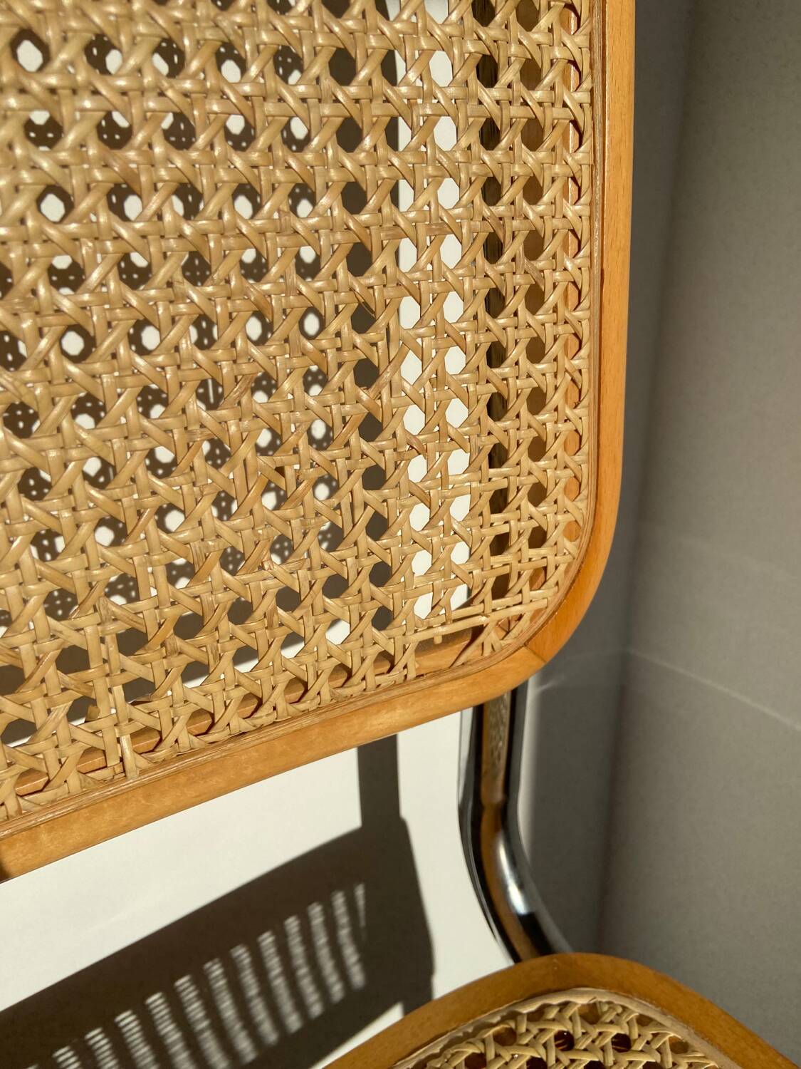 Paire de chaises cannées italiennes design Breuer
