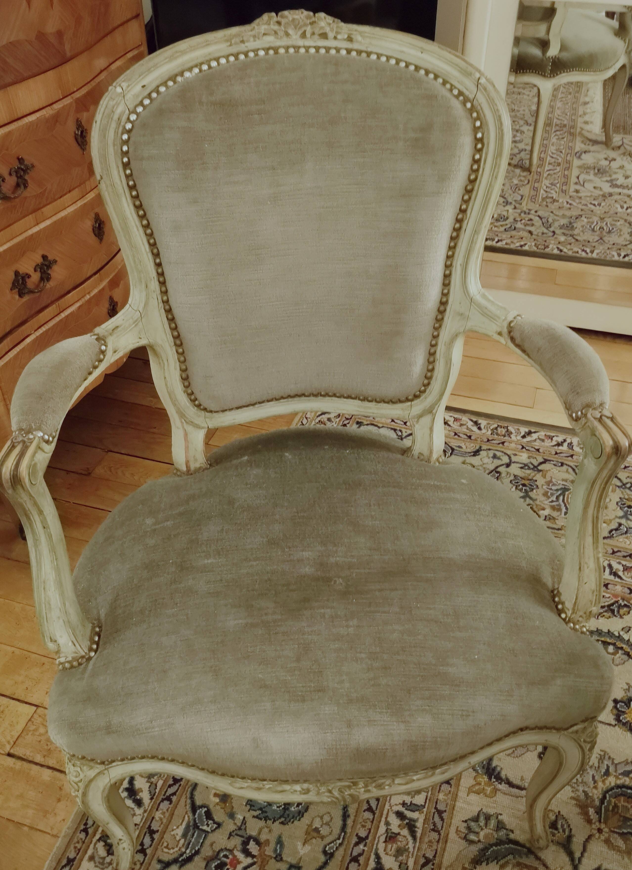 Pair of cabriolet armchairs in Louis XV style