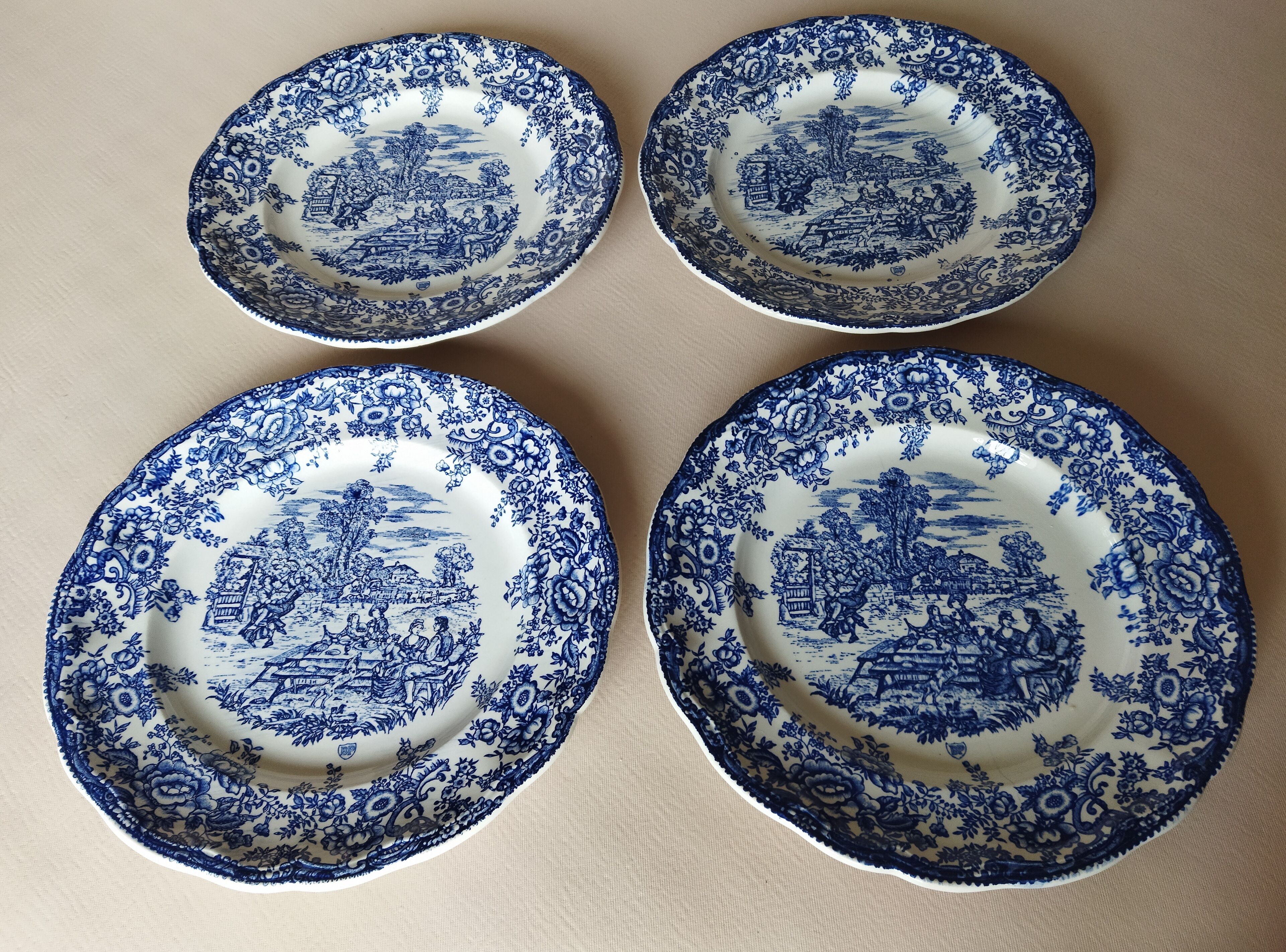 4 blue & white English style dinner plates