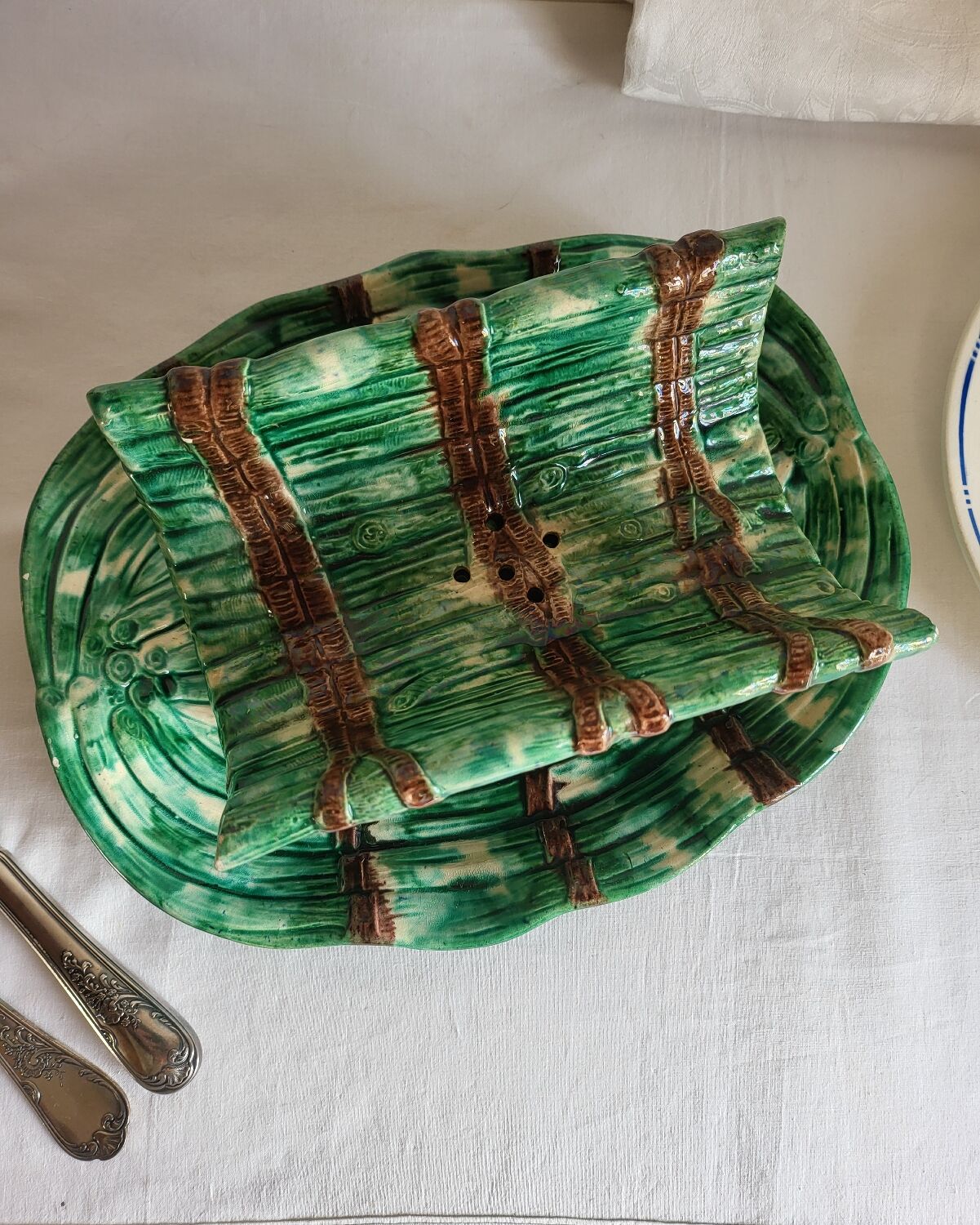 Dish and Asparagus Drainer in Green Barbotine Earthenware