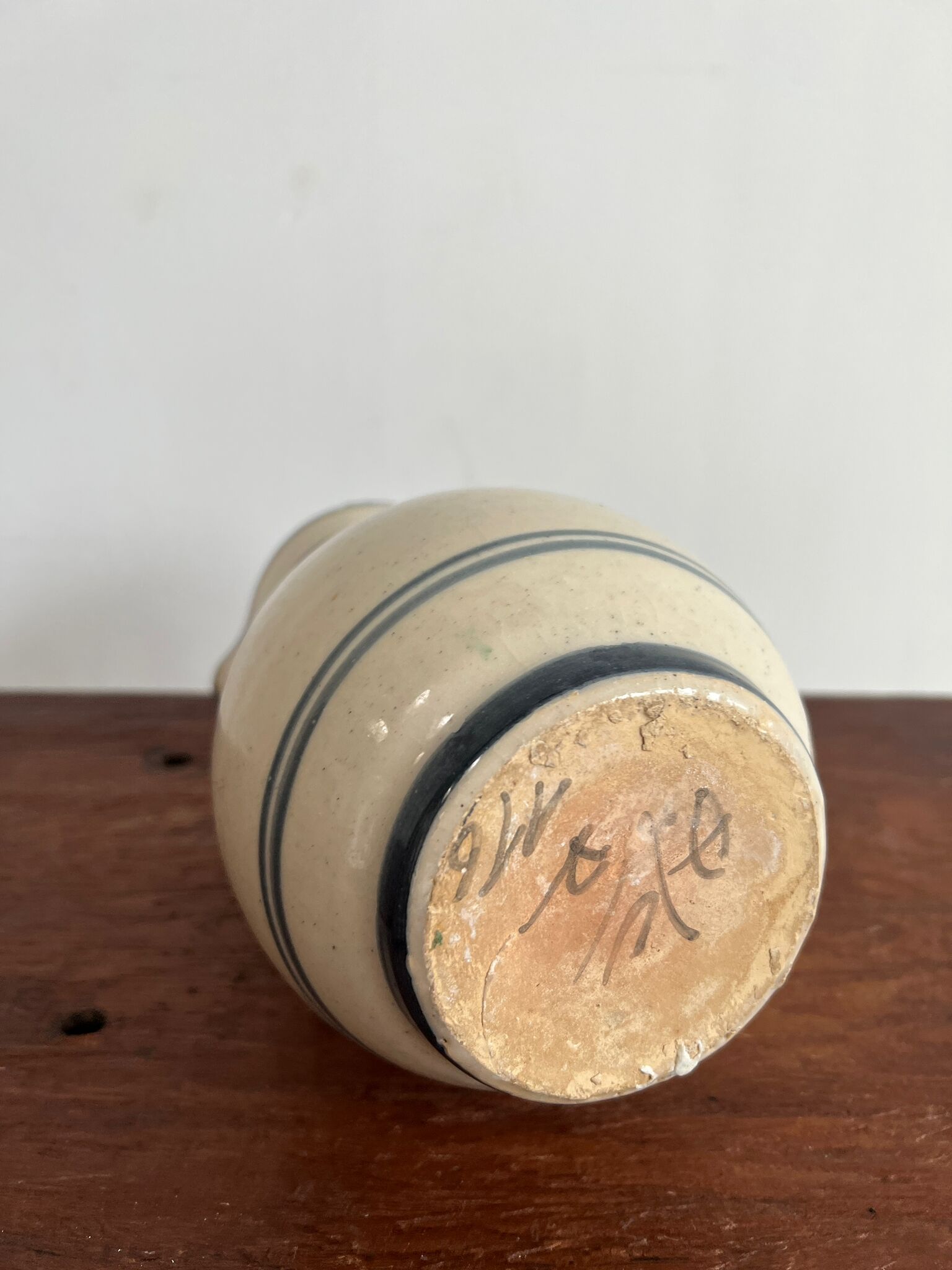 Off-white glossy ceramic decanter, hand-painted gray blue patterns H:20cm