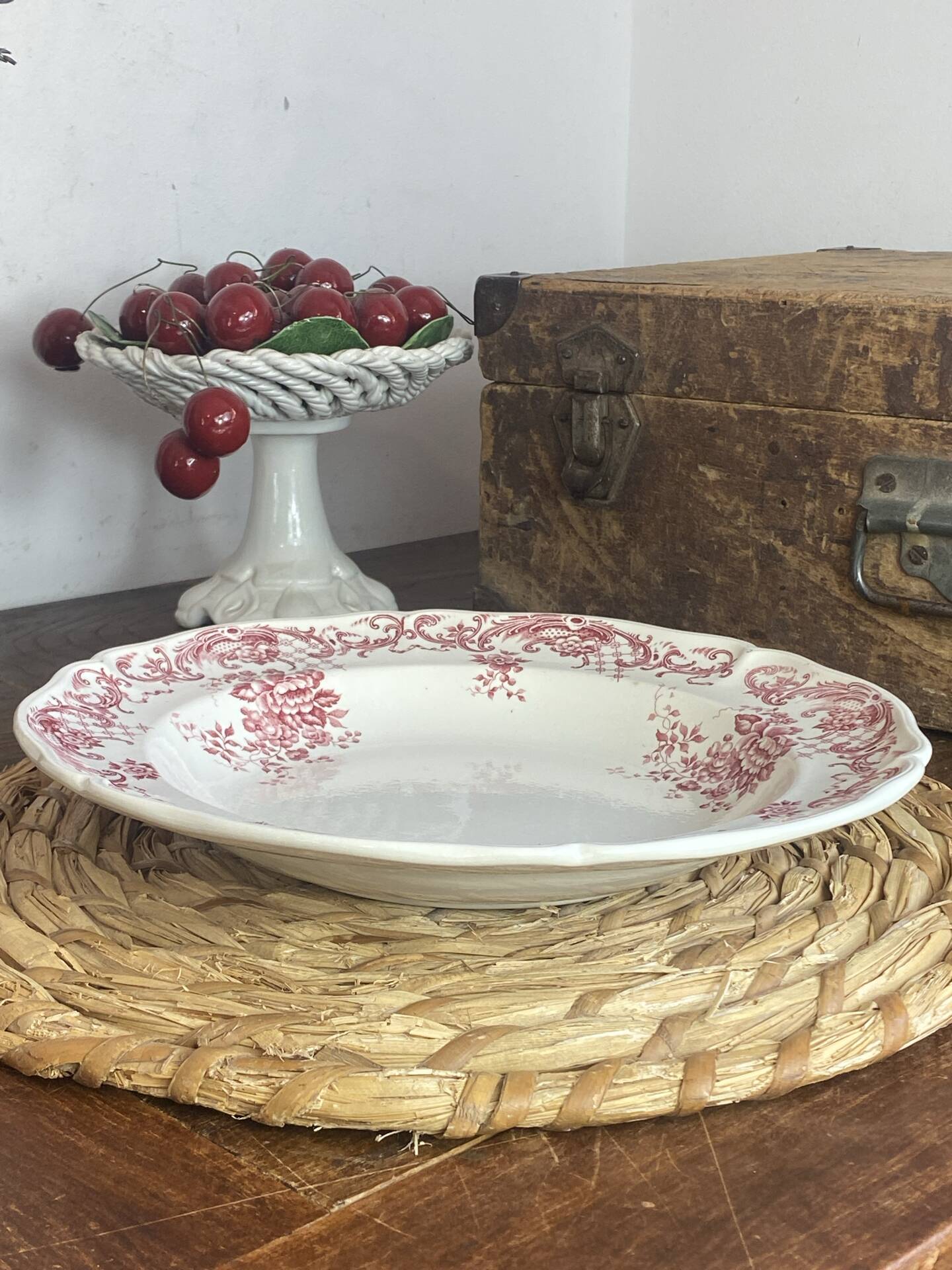 Round plate, ironstone, Villeroy & Boch, Valeria