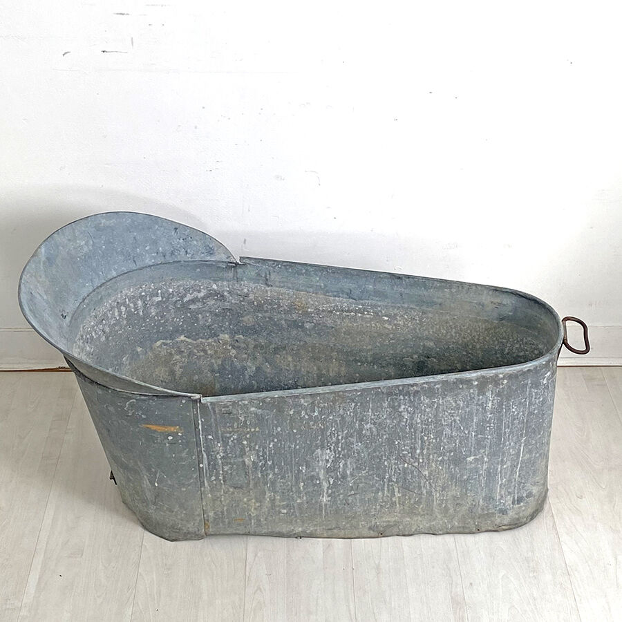 Vintage zinc basin 1940