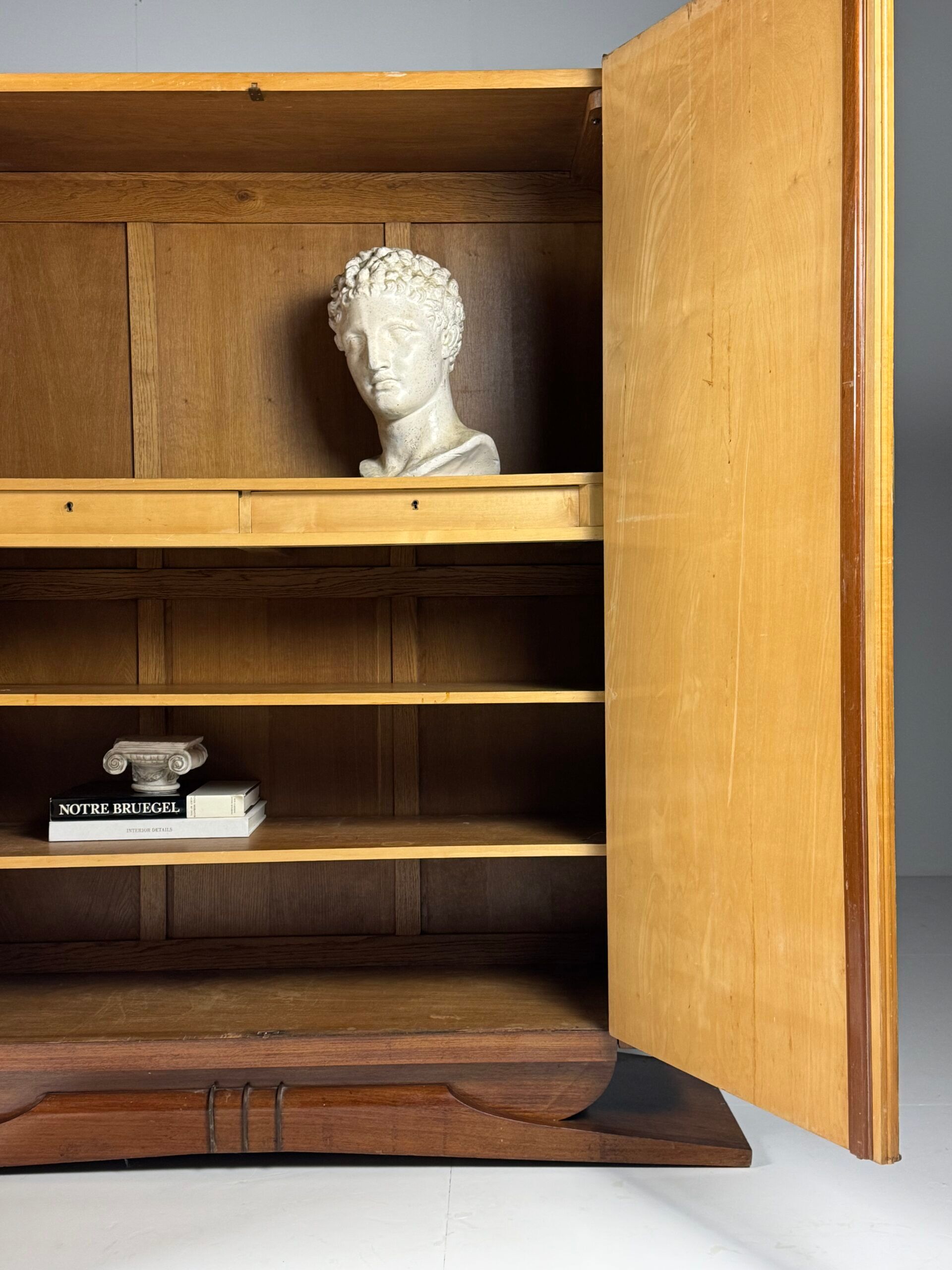 Cabinet art déco 1930