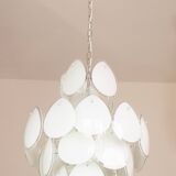 Vistosi White Murano Glass teardrop-shaped discs Chandelier, Italy, 1970s