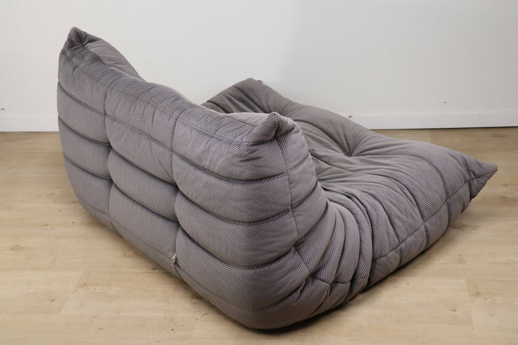 Togo 2-seater sofa – Michel Ducaroy edition Ligne Roset, 1970