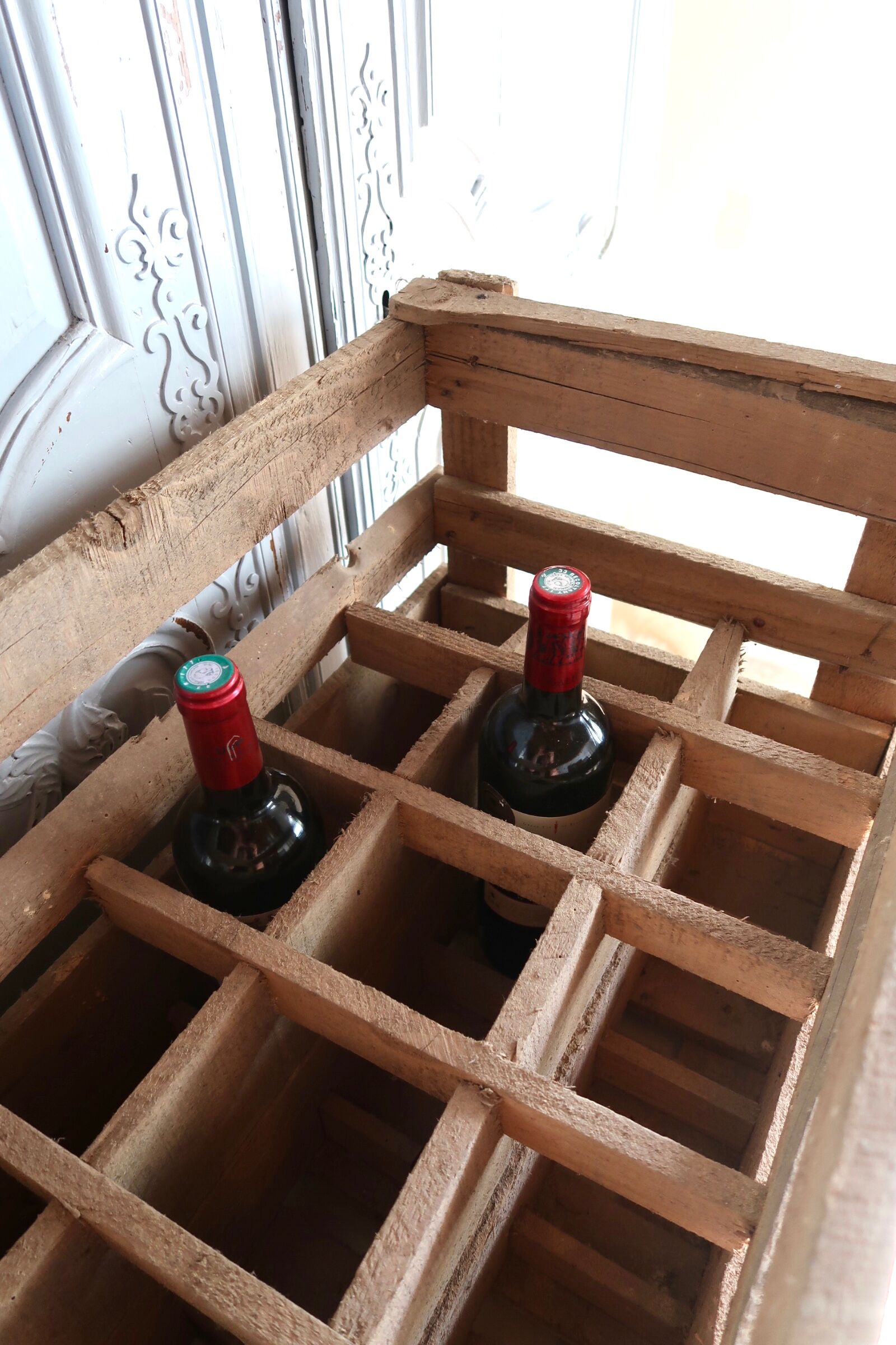 Wooden bottle locker box