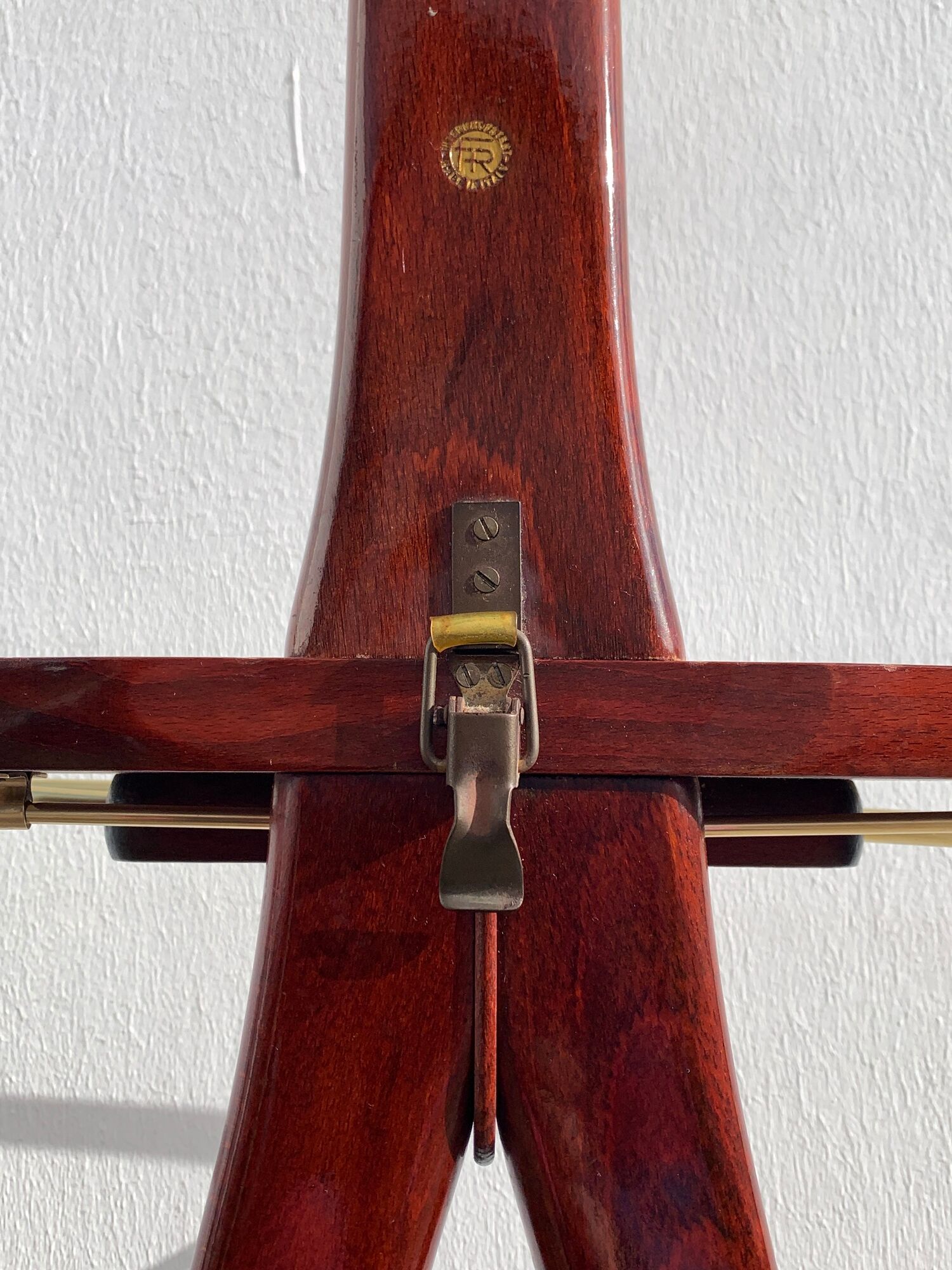 Night jack, anthropomorphic, brass mahogany, Ico Parisi, Fratelli Reguitti, 1950