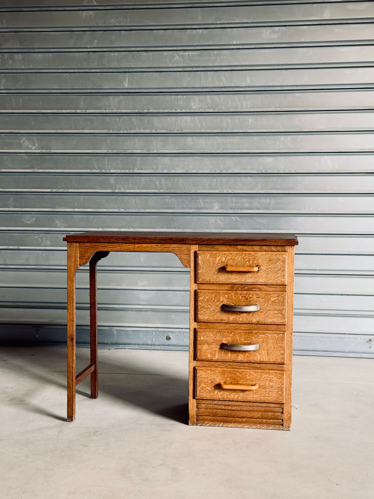 Small vintage desk from the 50s and 60s.