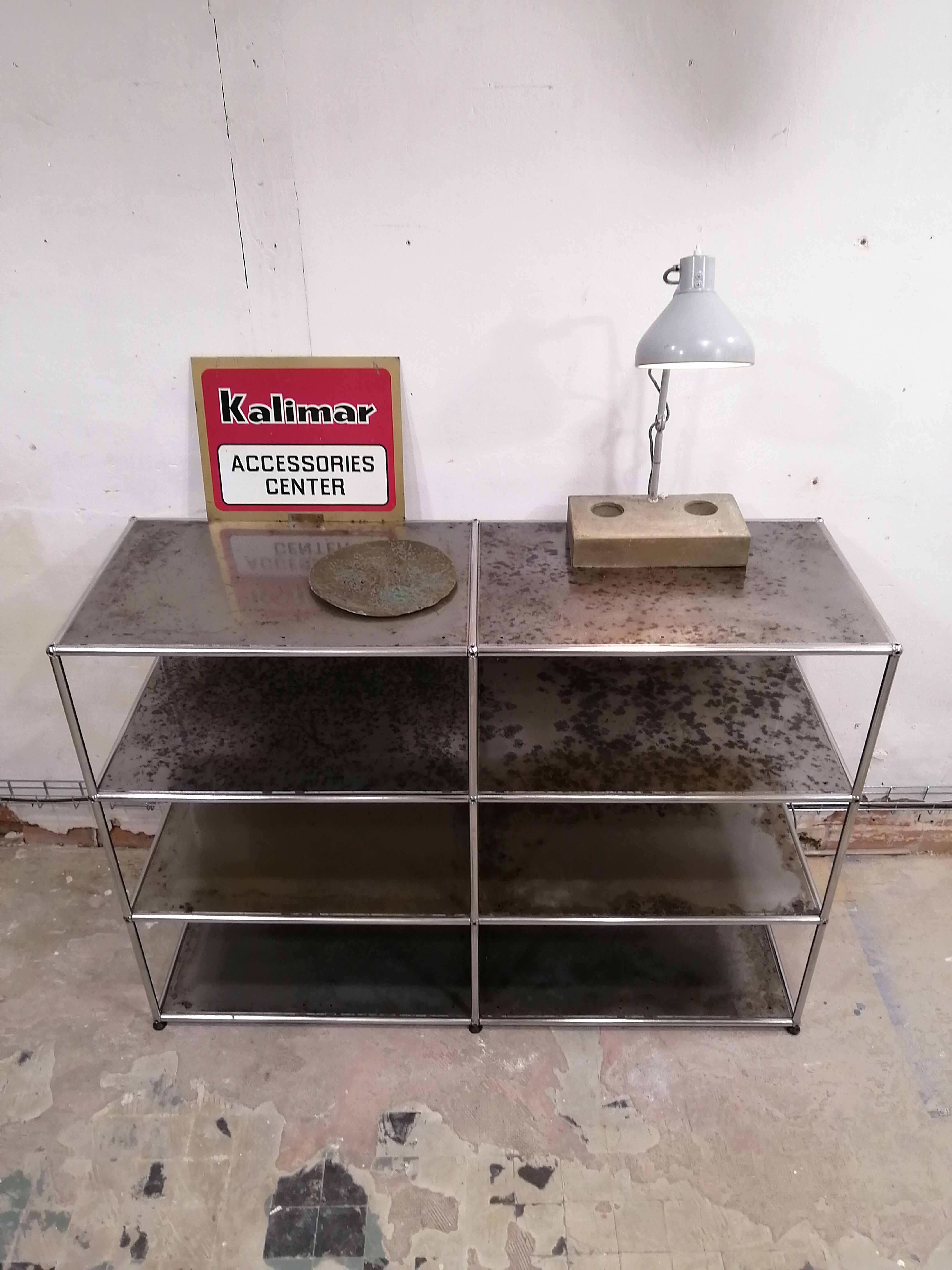 Furniture shelves USM Haller