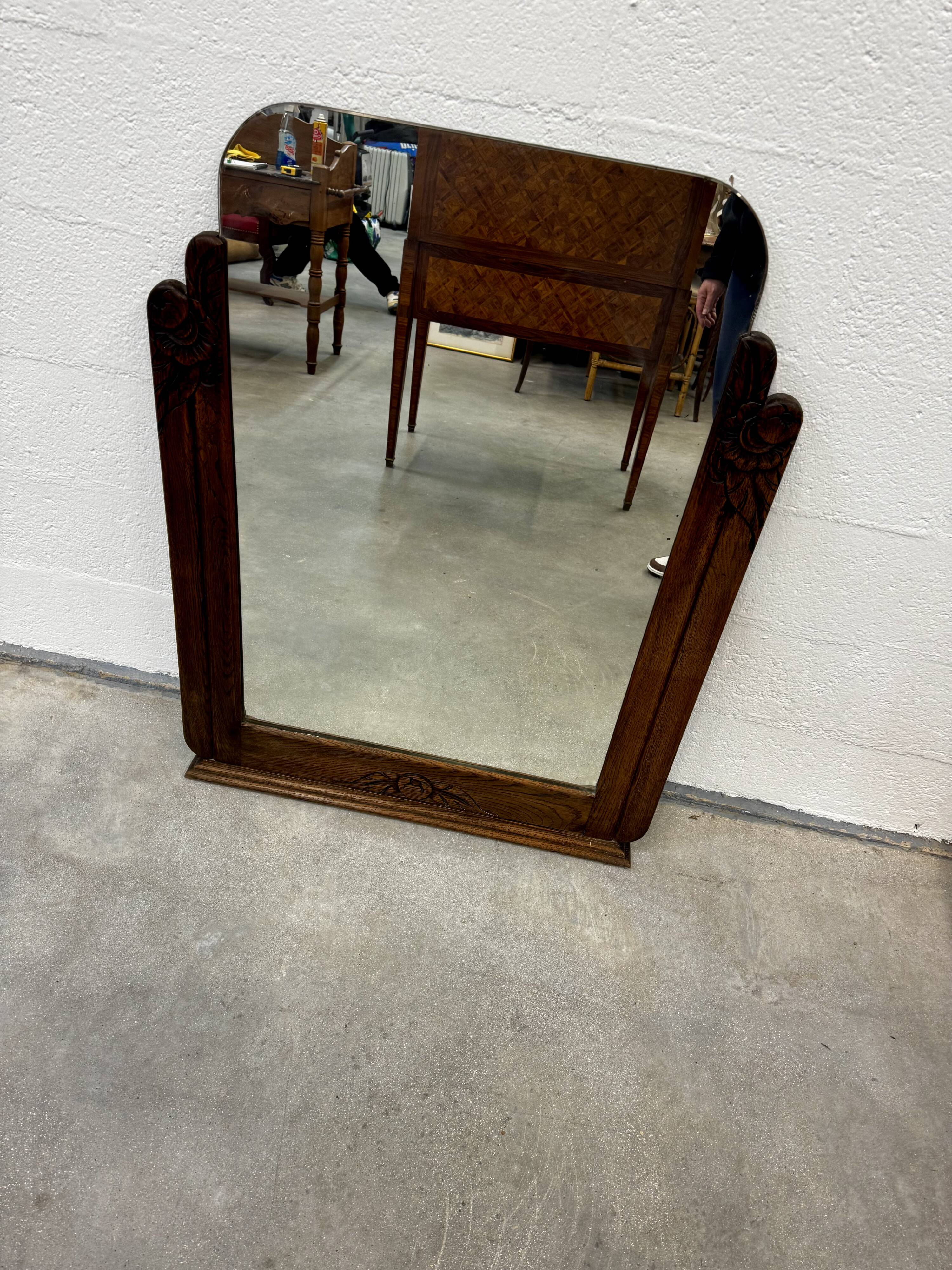 Art Deco mirror in carved oak – 1930s – 102 x 78 cm