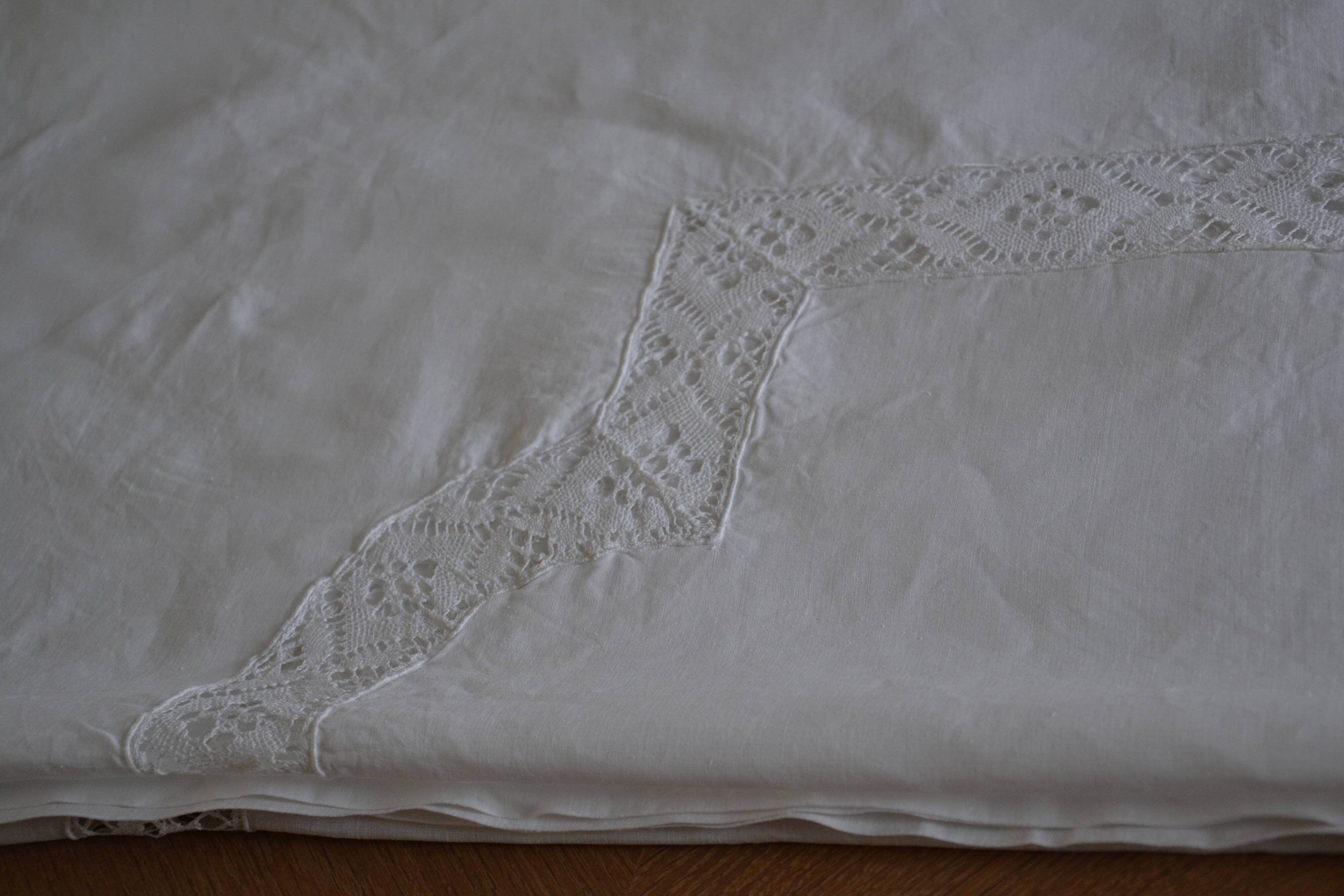 White linen tablecloth with embroidery 181cm/261cm