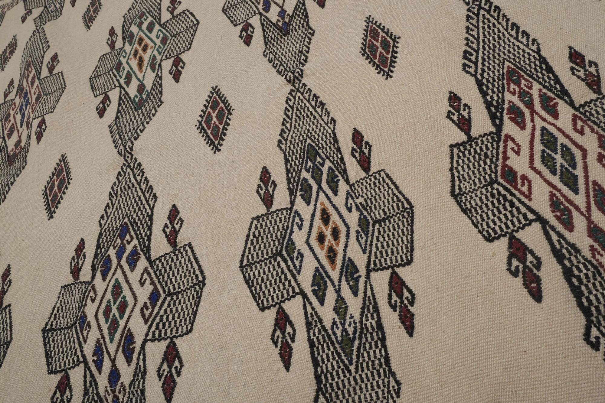 Vintage Turkish kilim, handwoven, 180x282 cm.