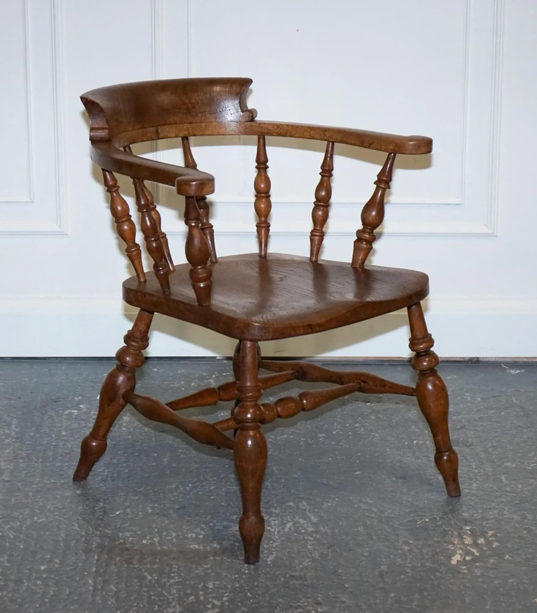 Edwardian Oak Captain's Chair for Smokers, 1900s