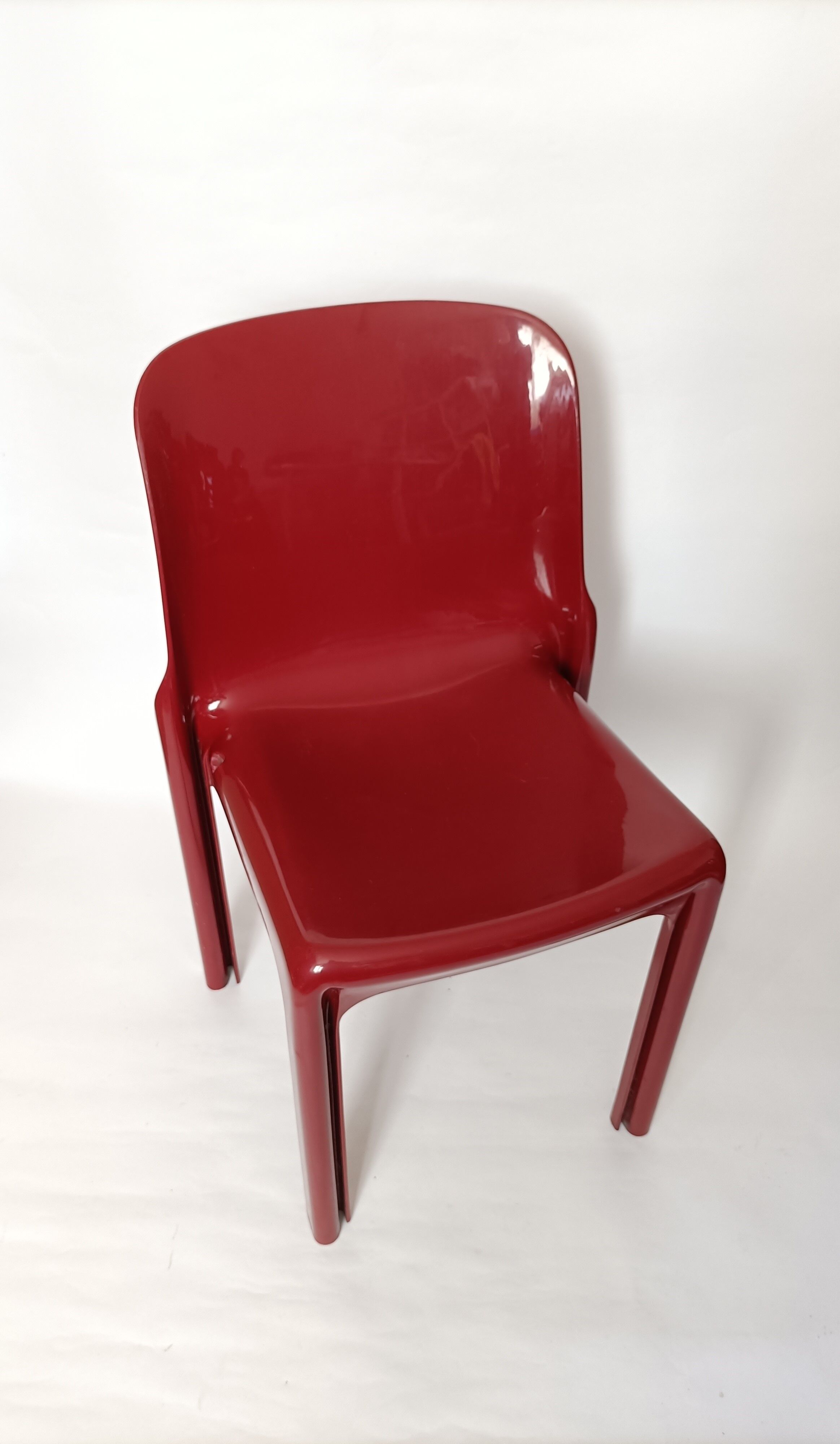4 Selene chairs by Vico Magistretti for red Artemide