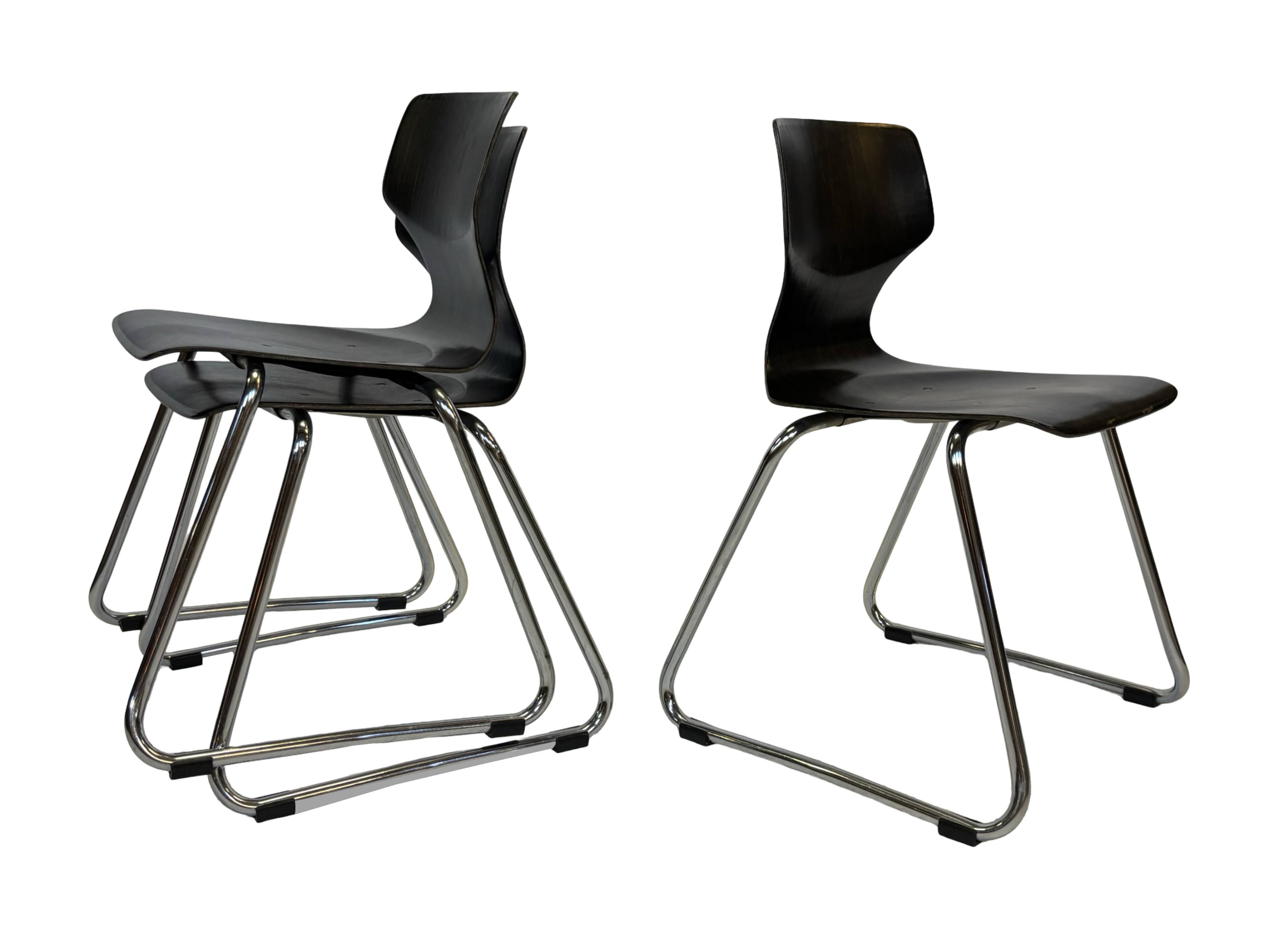Lot de 4 chaises Elmar Flötotto design années 70