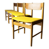 Ensemble de 4 chaises de salle à manger en teck Edmund Homa GFM polonaises des années 1960.