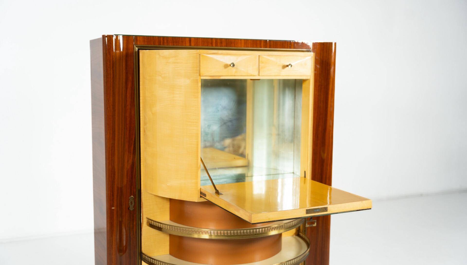 Mid-century modern bar cabinet by Paolo Buffa, 1950s.