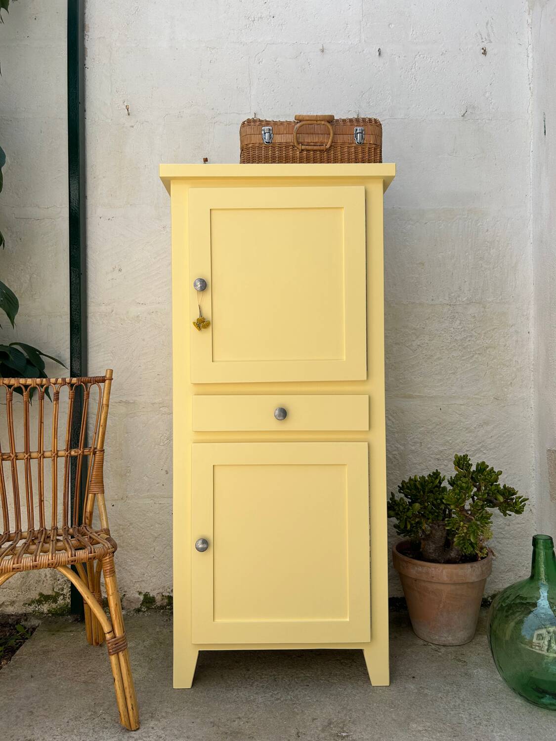 Buffet haut en bois peint (rénové)