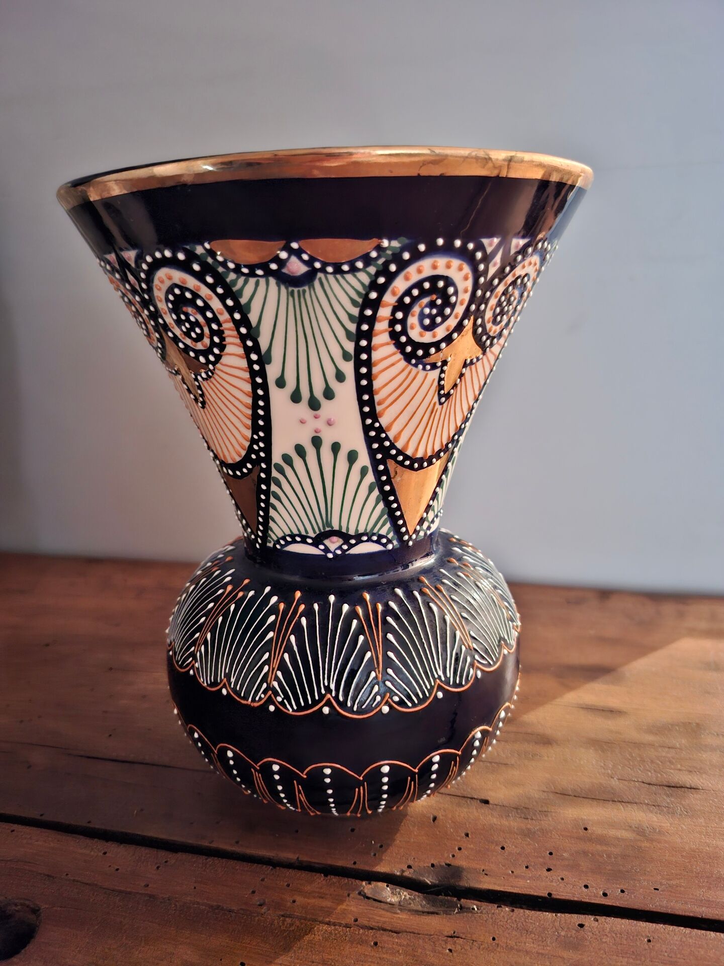 Quimper vase in earthenware - relief enamelled beaded pattern