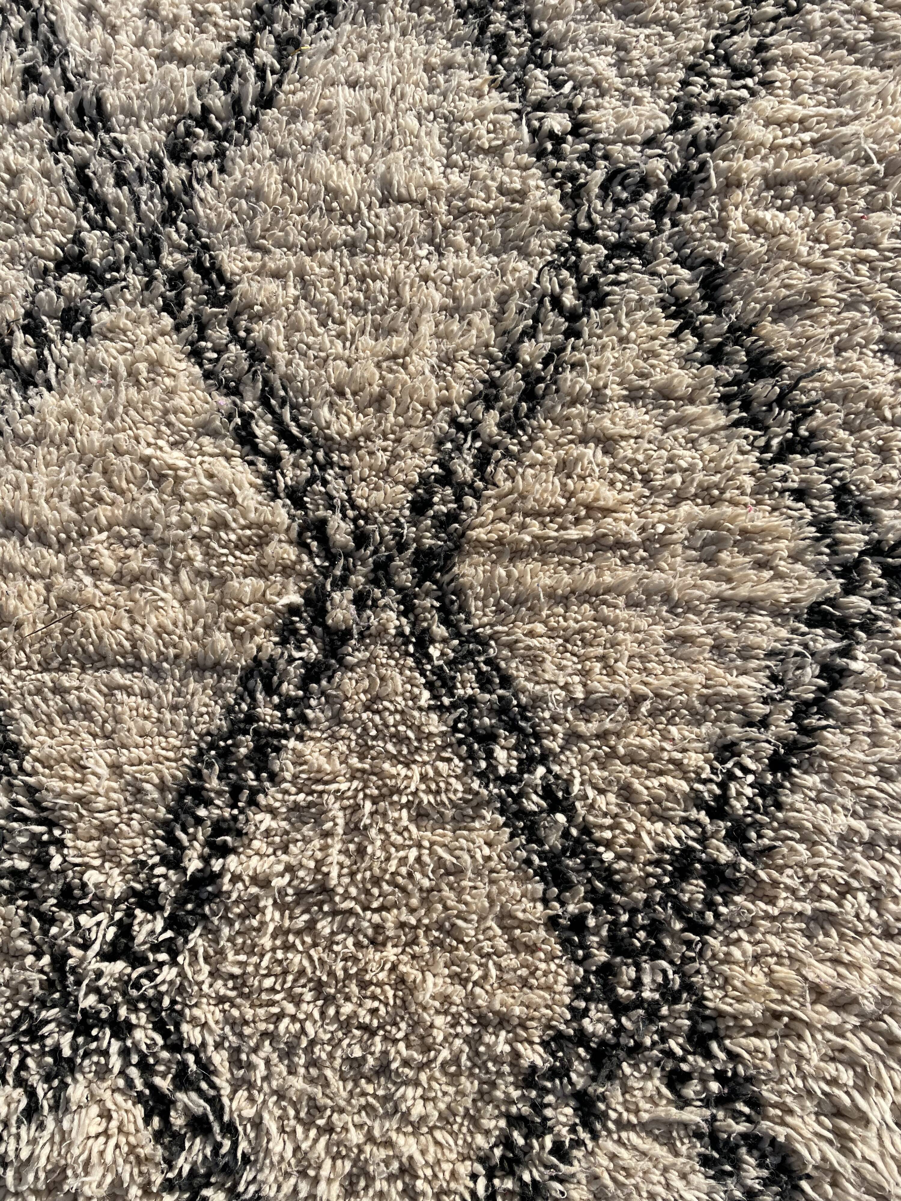 Berbere carpet beni ouarain old diamonds 155x300 cm