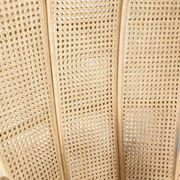Paire de fauteuils en rotin et cannage