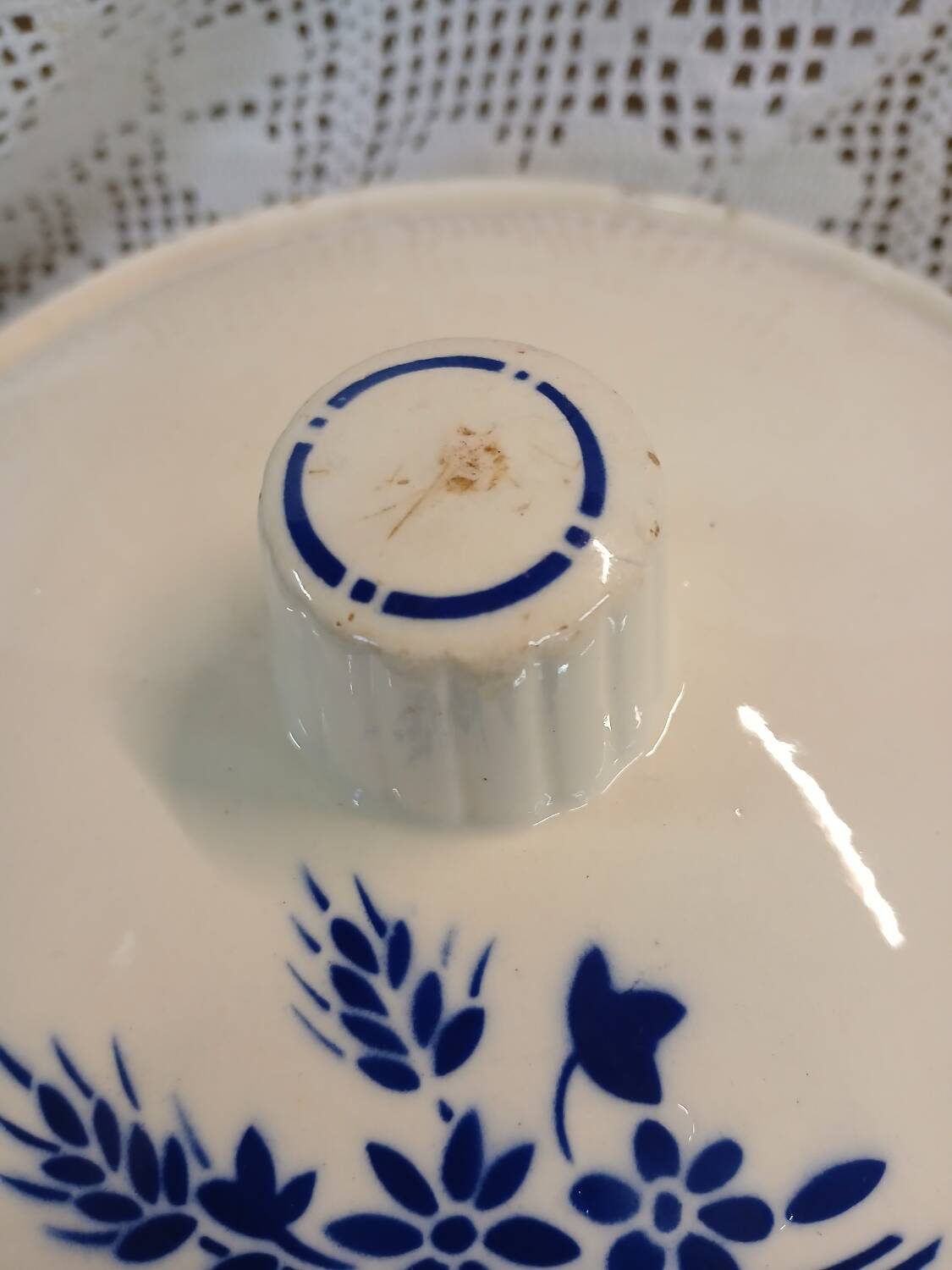 Antique soup tureen Badonviller