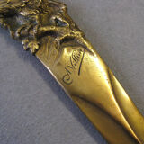 Ancien coupe papier en bronze tête d'aigle