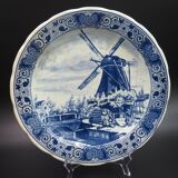 Plat motif moulin bleu