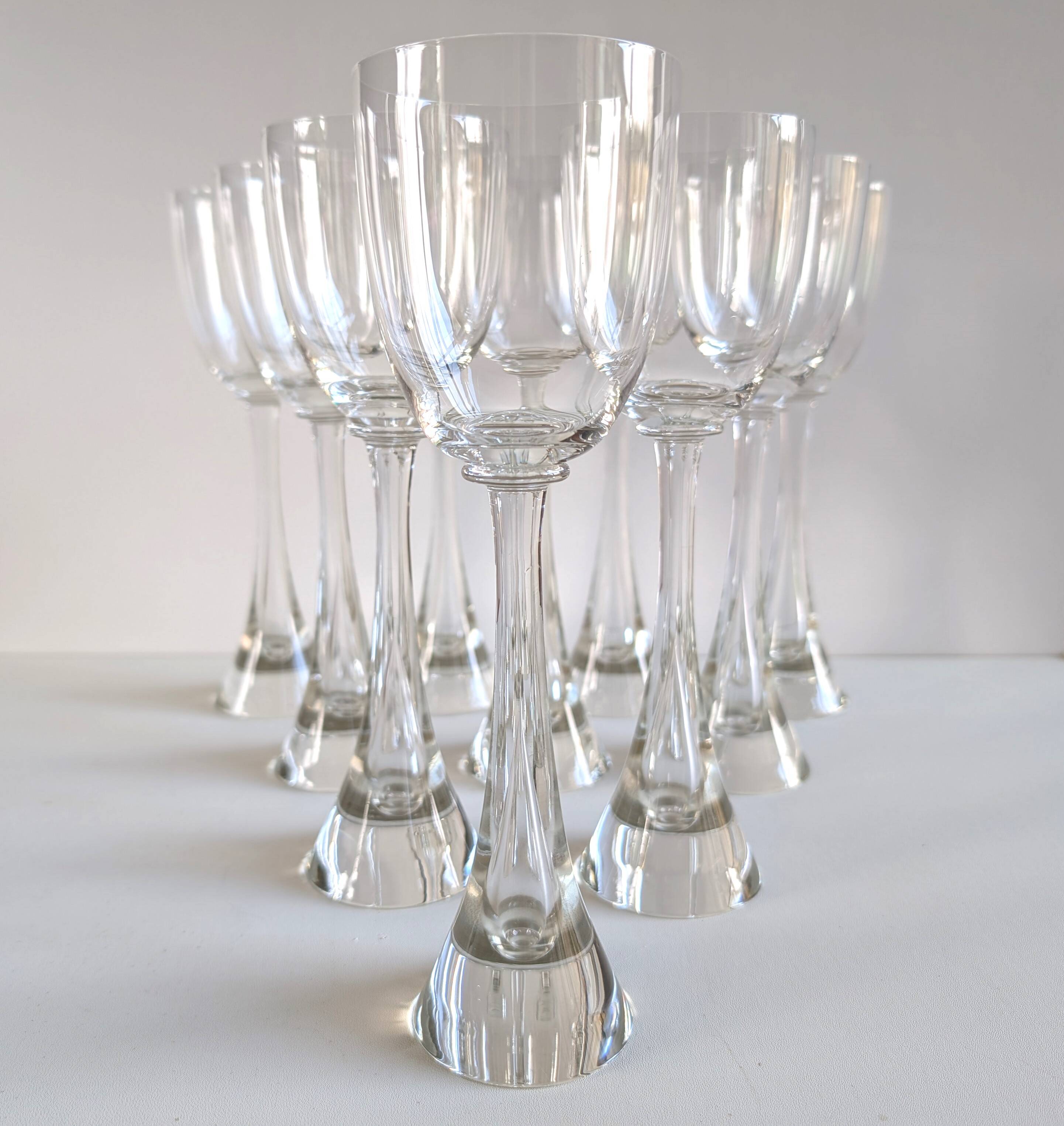 Set of 10 Flight wine glasses from the 60s