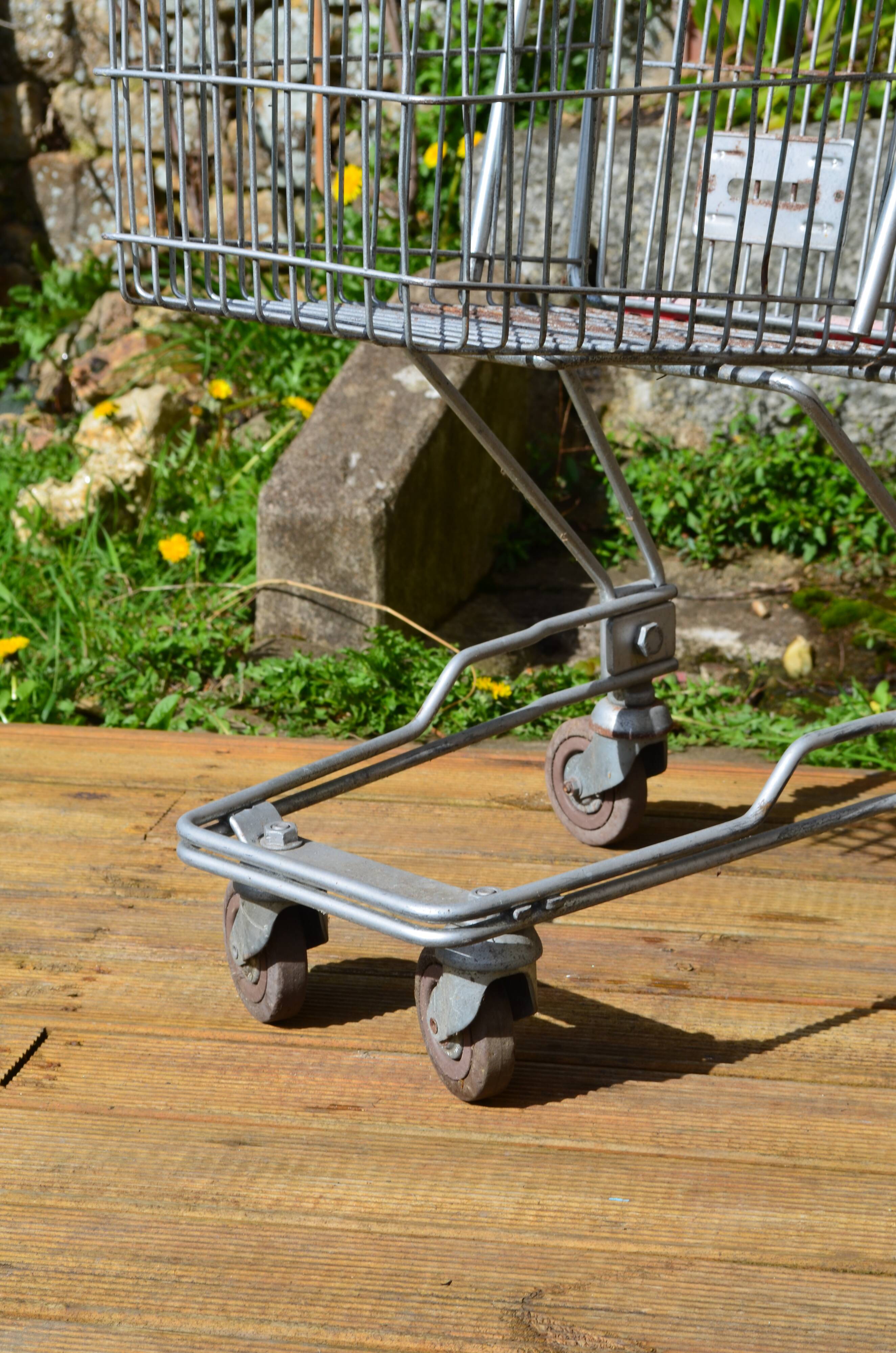 Caddie de supermarché pour enfant