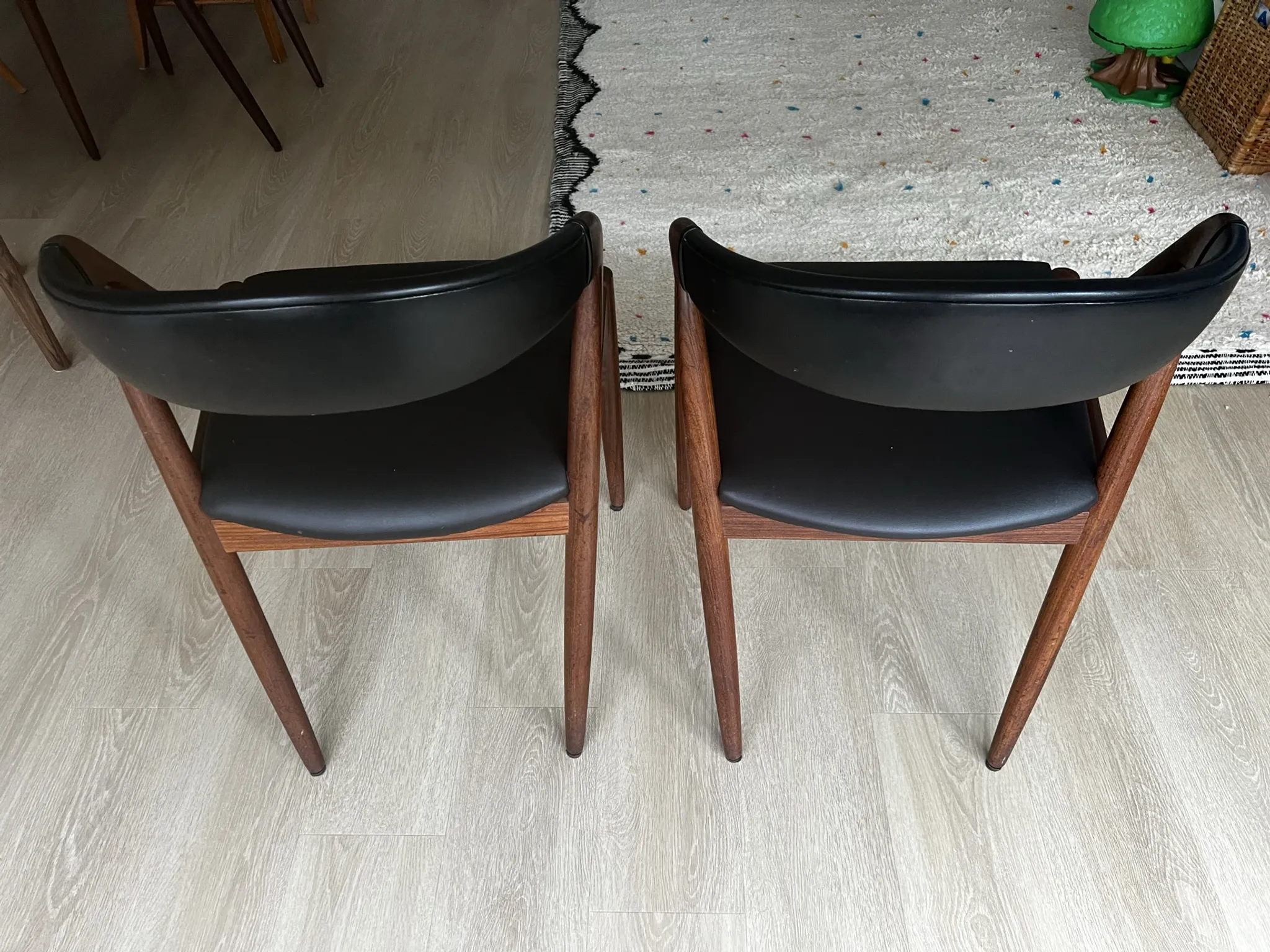 Set of 4 Kai Kristensen model 31 chairs