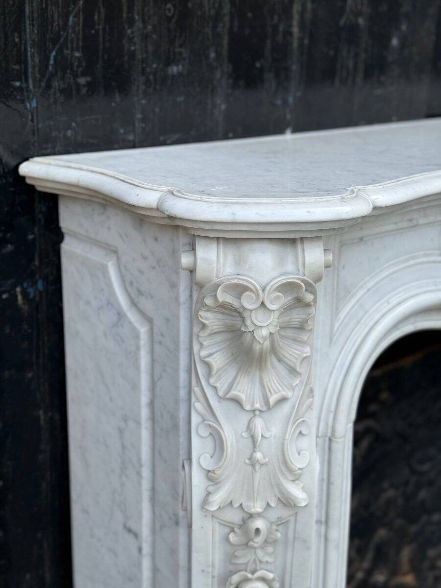 Louis XV style fireplace in Carrara marble circa 1880