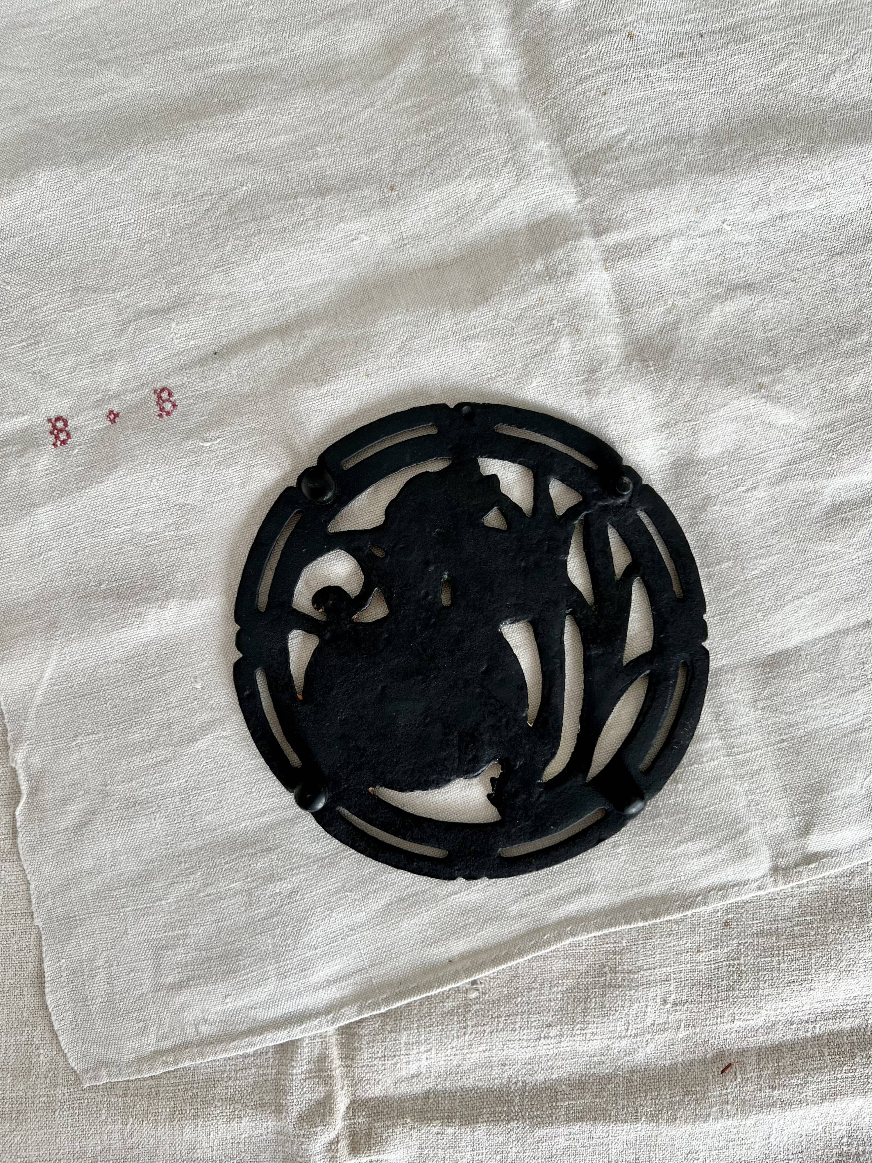 Cast iron trivet