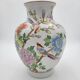 Vase en porcelaine chinoise décoré de fleurs et d'oiseaux