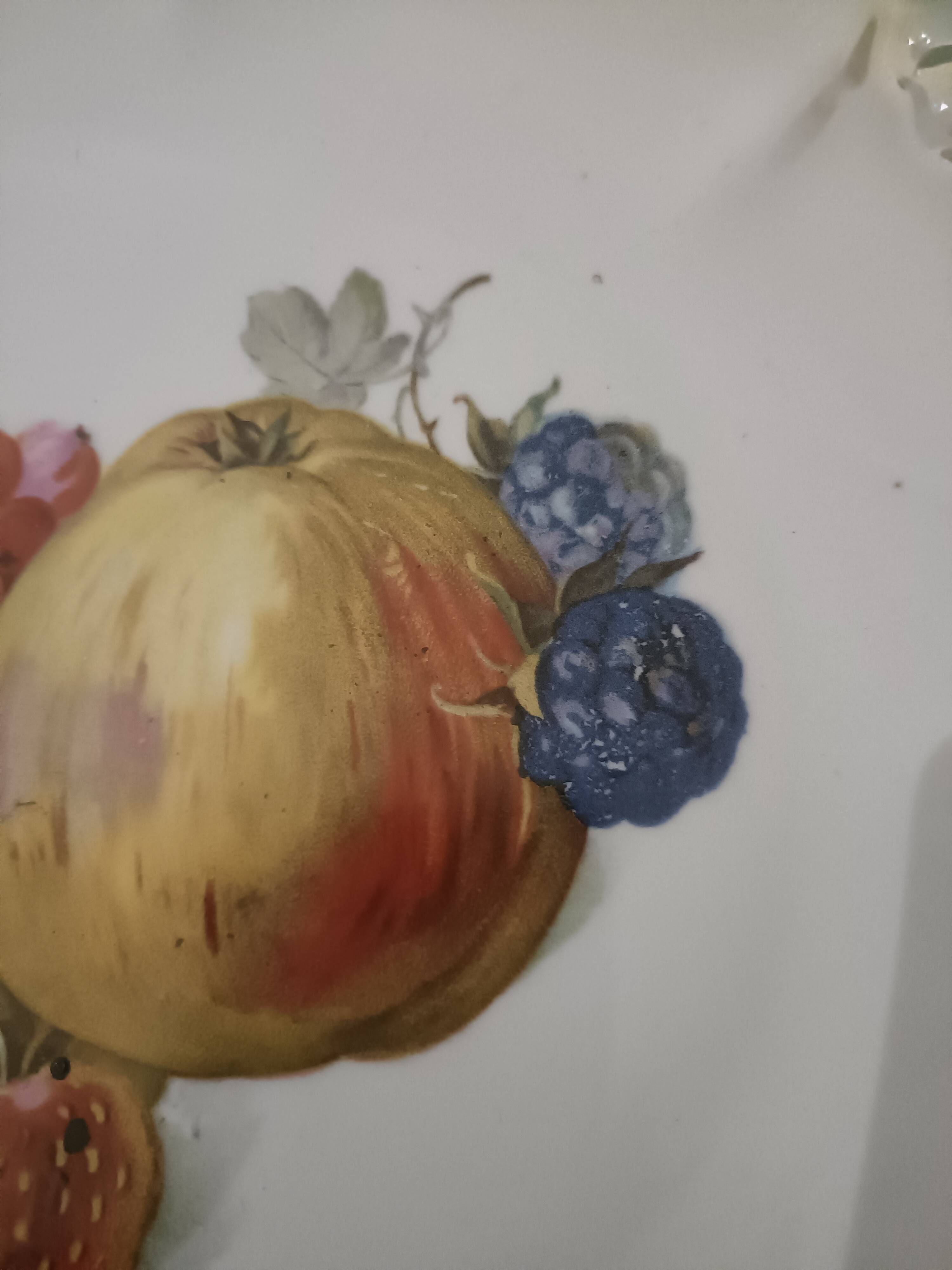 Plat de service porcelaine décor fruits