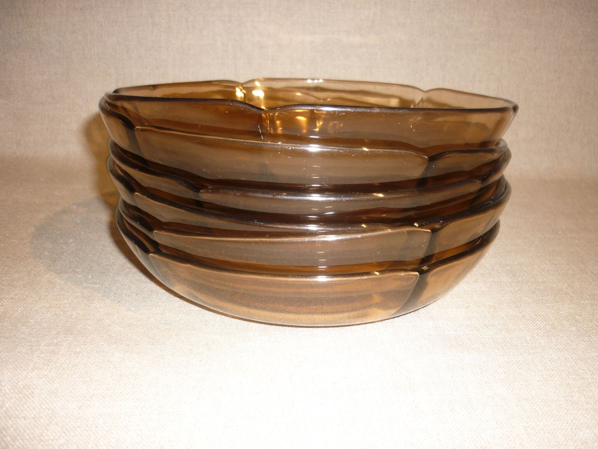 6 Duralex transparent smoked glass hollow plates