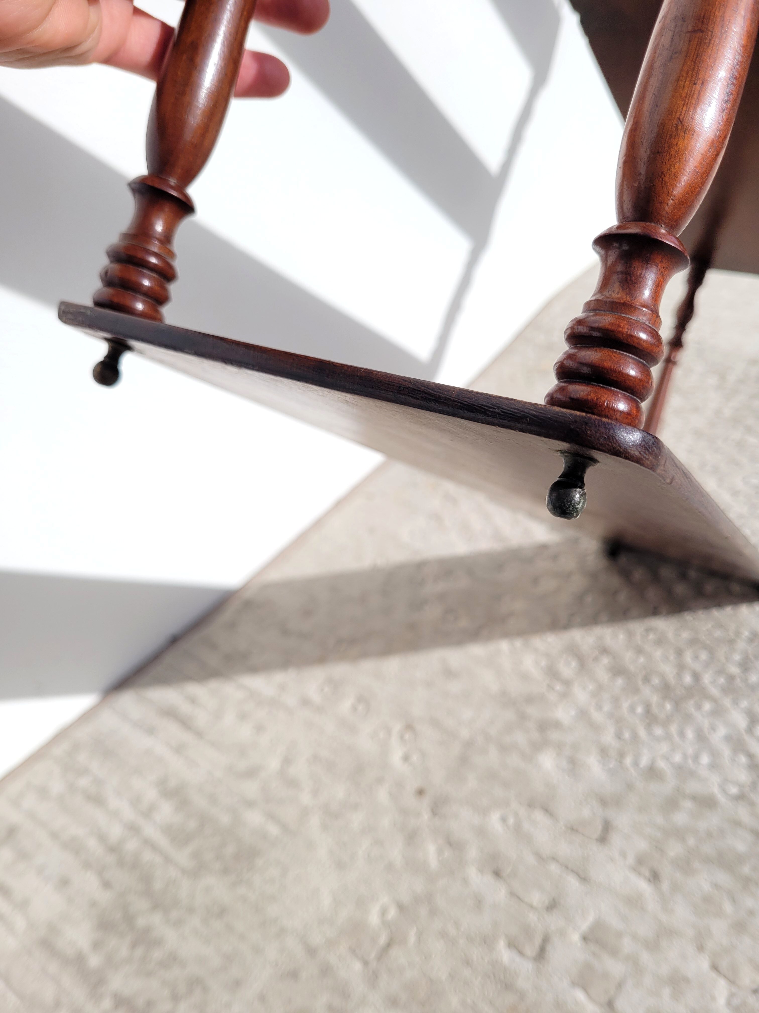 Mahogany wall shelf 1900