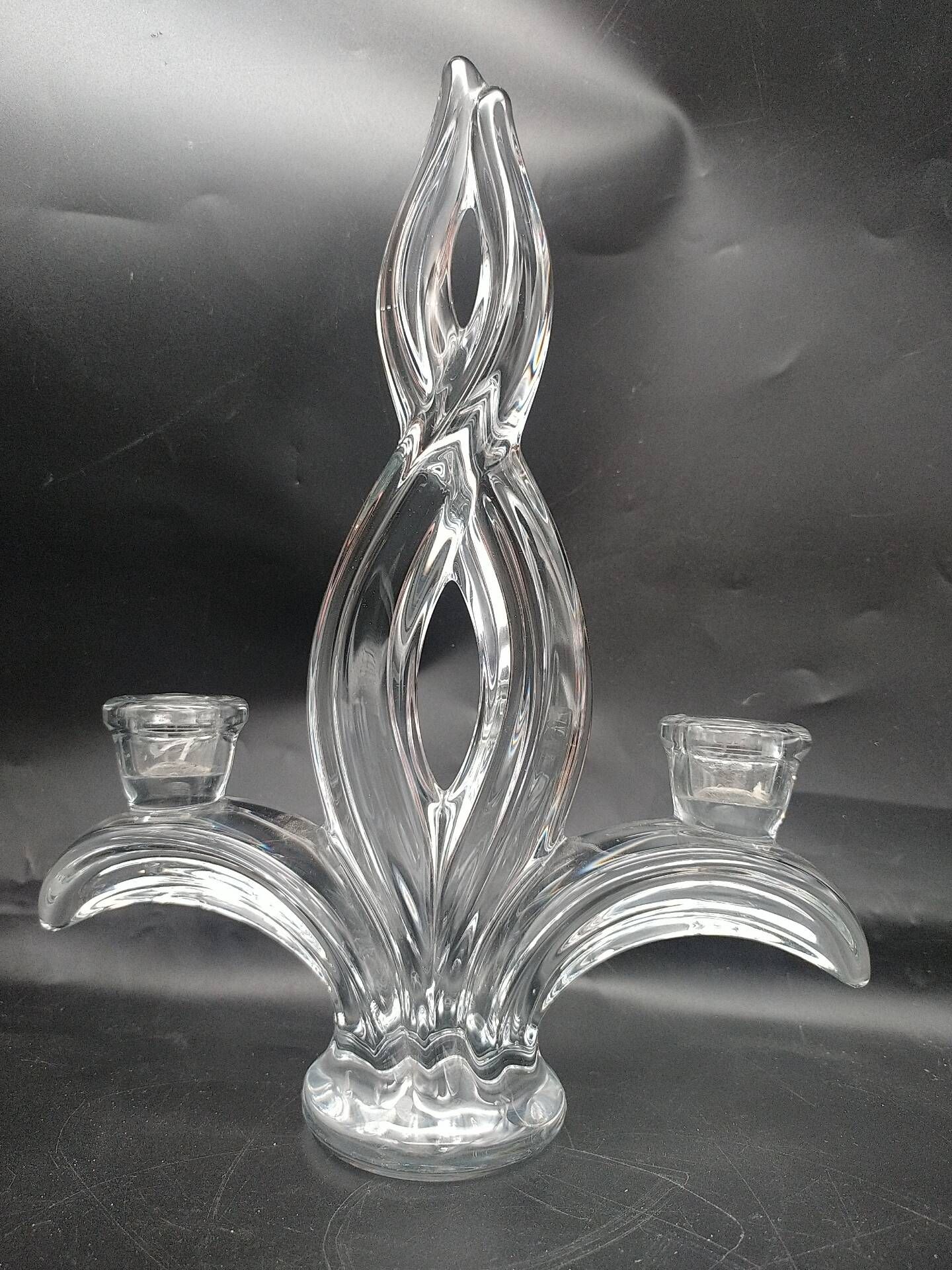 4 crystal lily candle holders from Vannes le Châtel.