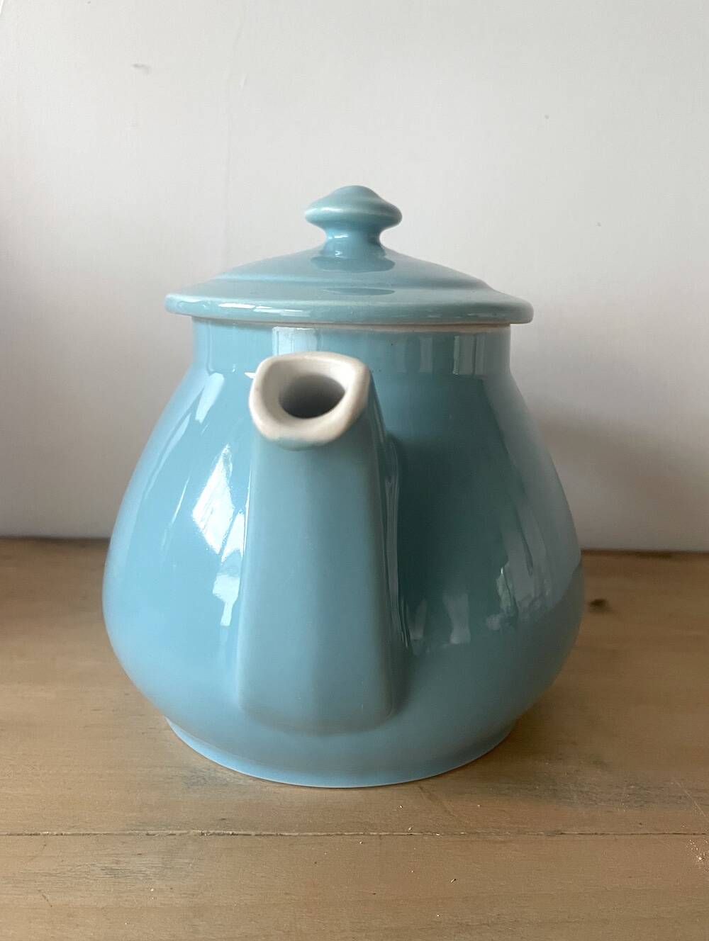 Retro coffee or teapot