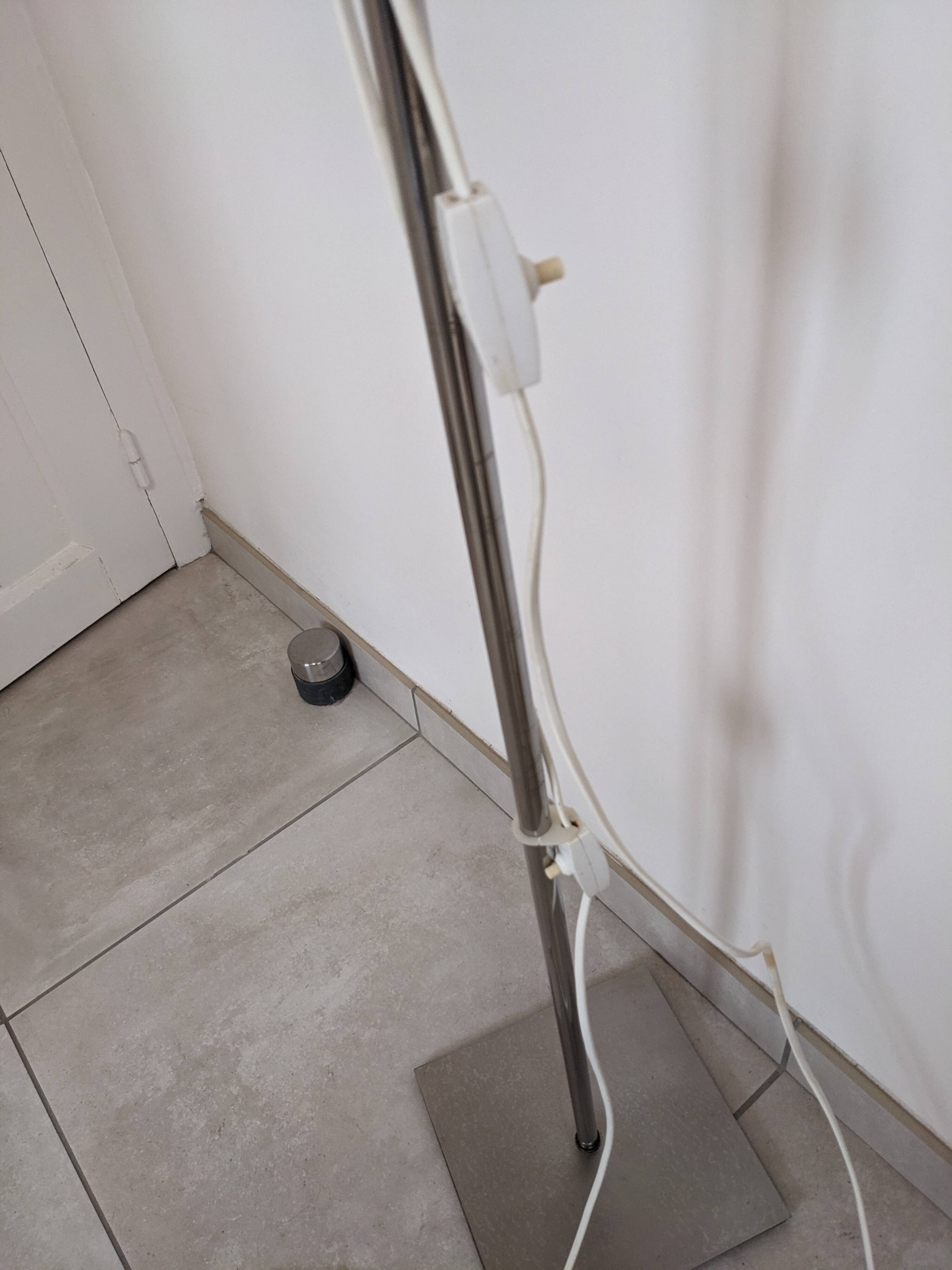 Oxar floor lamp with two spots