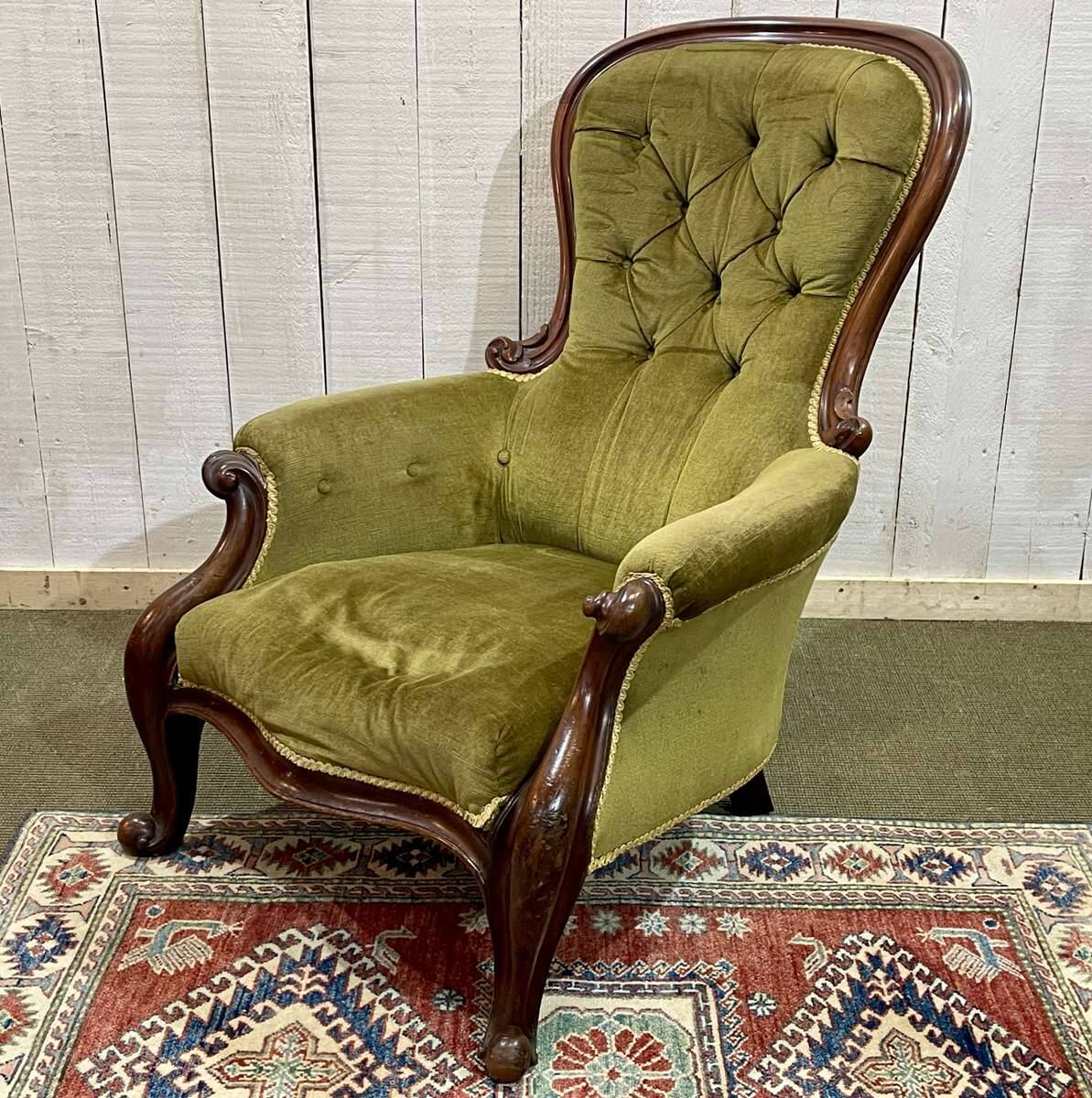 19th century Victorian mahogany armchair