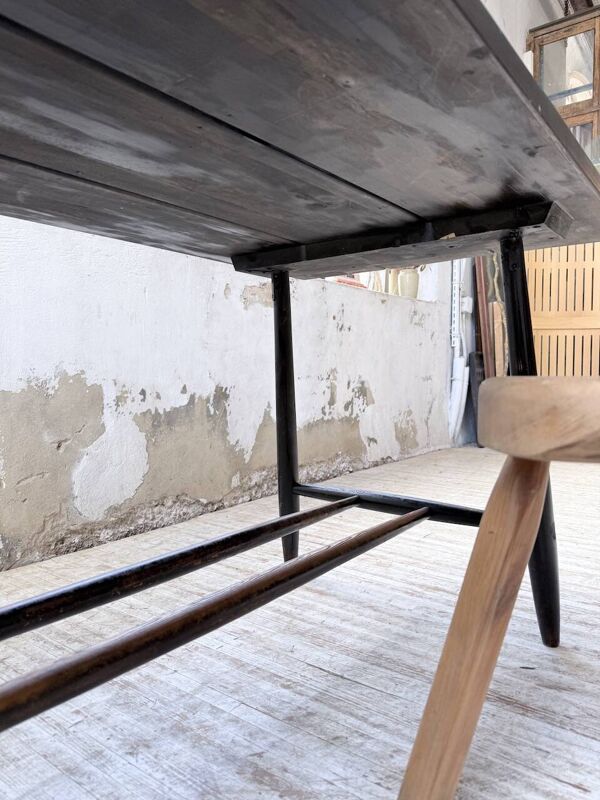 Table de repas Tapiovaara patinée noire années 50