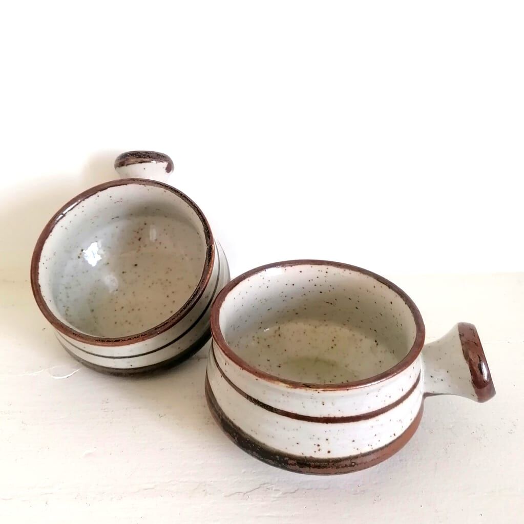 Pair of Japanese sandstone caquelons