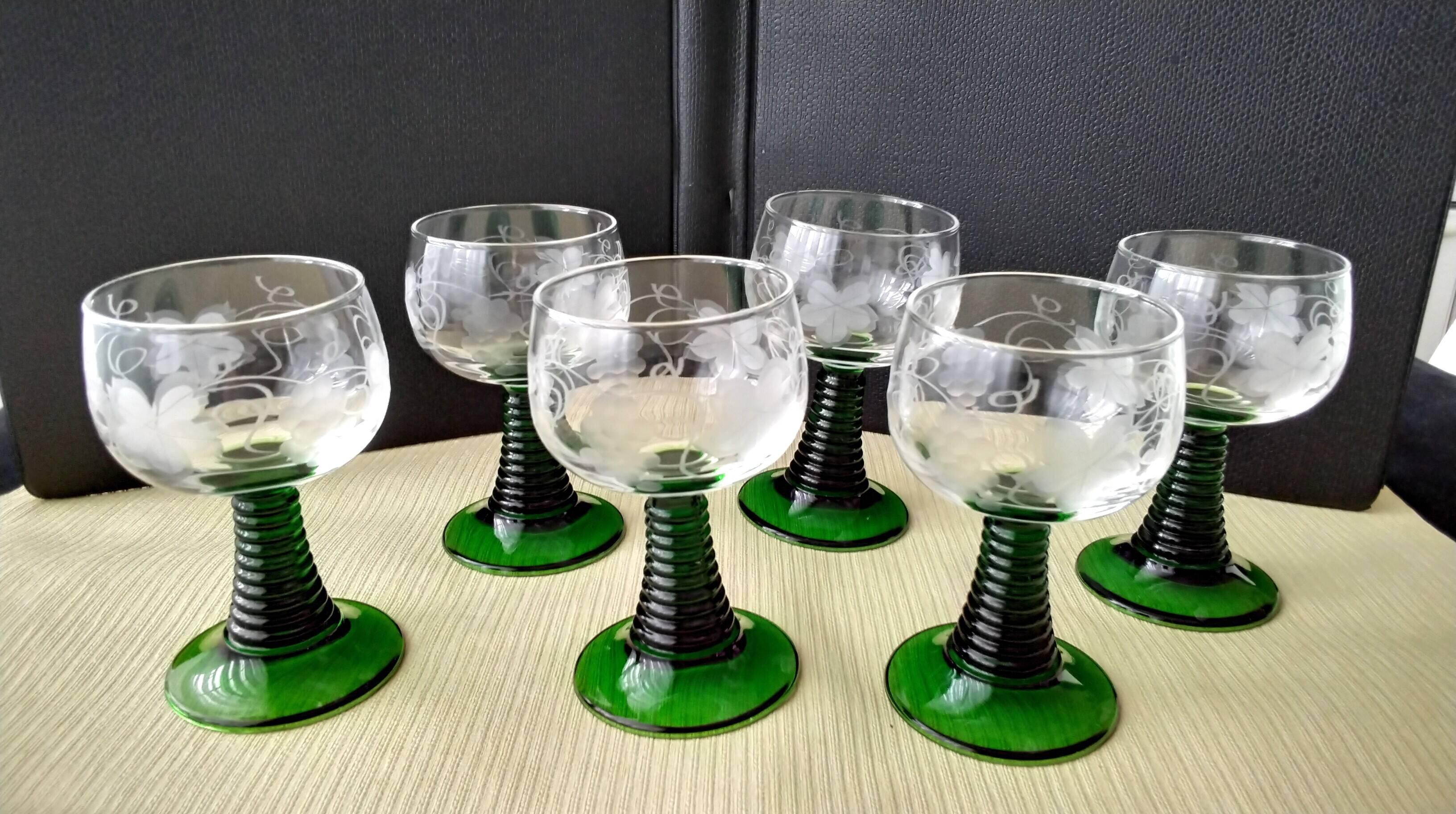 6 white wine glasses from Alsace Arc France