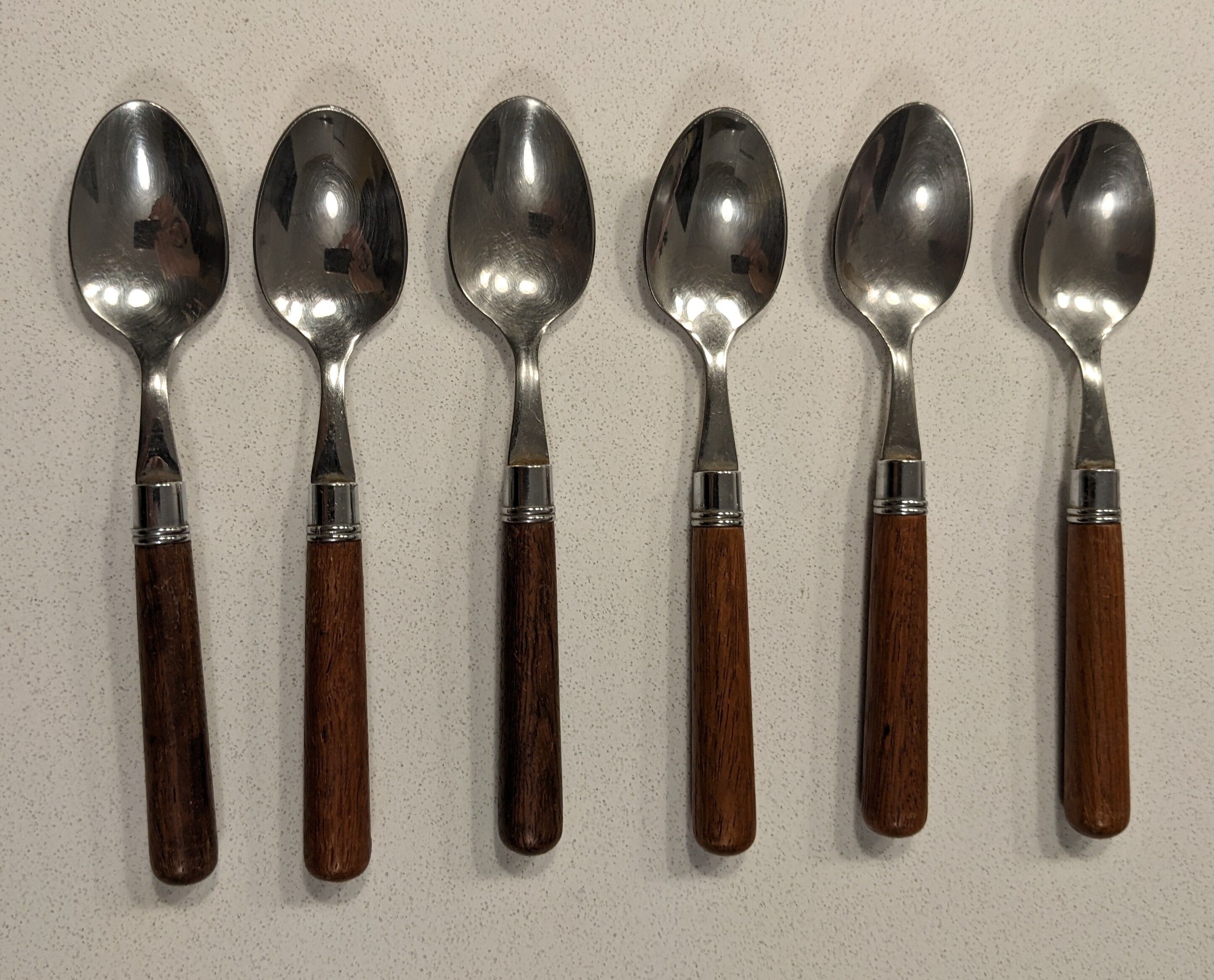 Housewife 24 cutlery stainless steel wooden sleeves Guy Degrenne