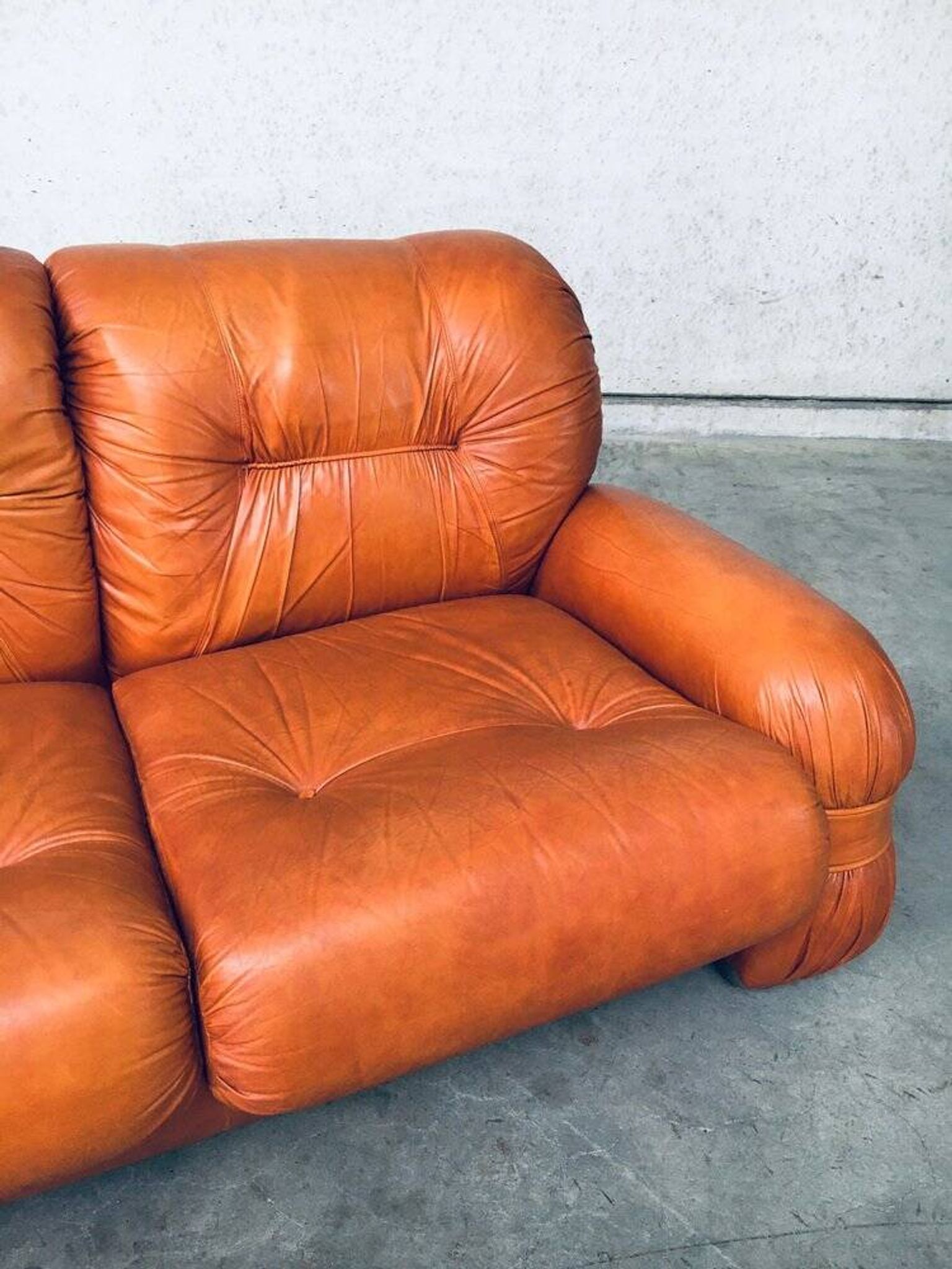 Mid-Century Modern Italian Leather 3 Seat Sofa, 1970s