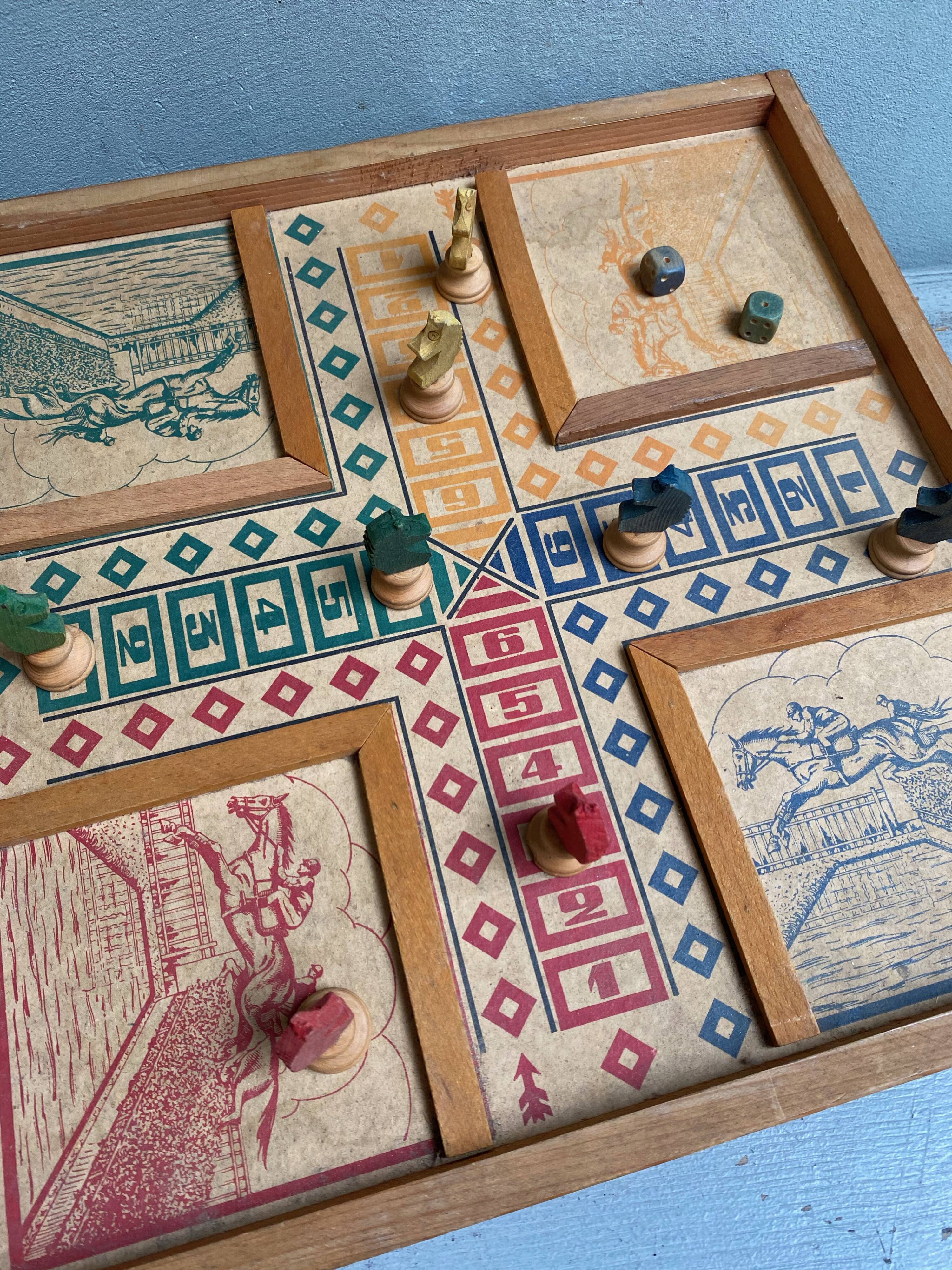 Ancien Jeu De Petits Chevaux XIXe Sur Tapis Feutre – Plateau Vintage